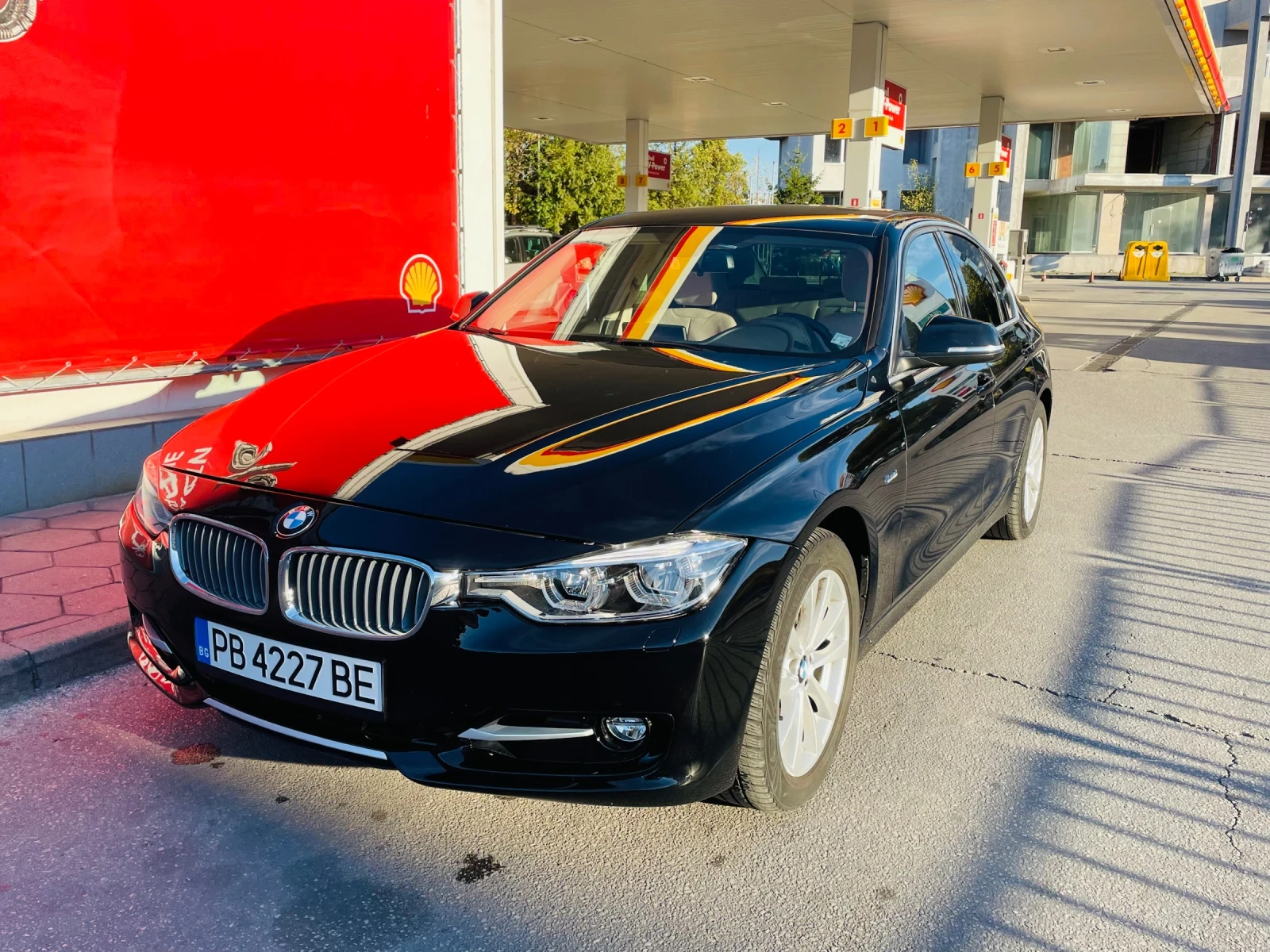 BMW 318 i Luxury Line ТОП ПРОМО! | Mobile.bg — изображение 1