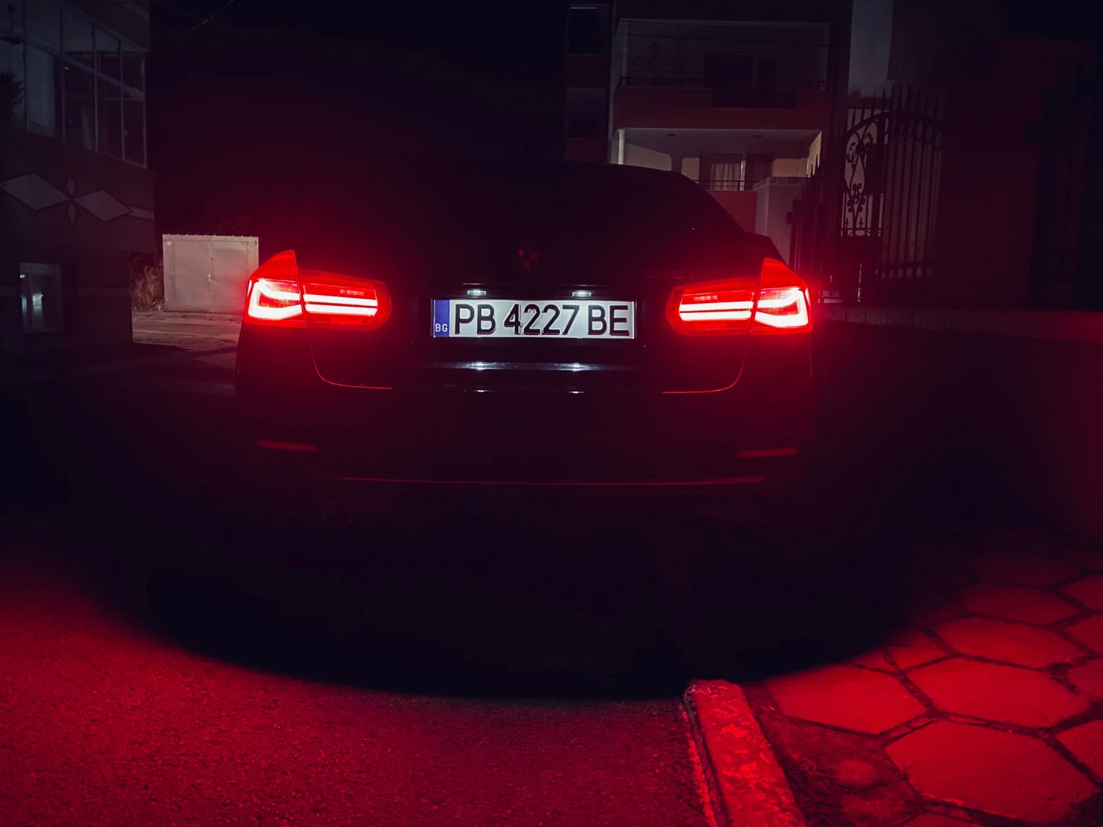 BMW 318 i Luxury Line ТОП ПРОМО! | Mobile.bg — изображение 17