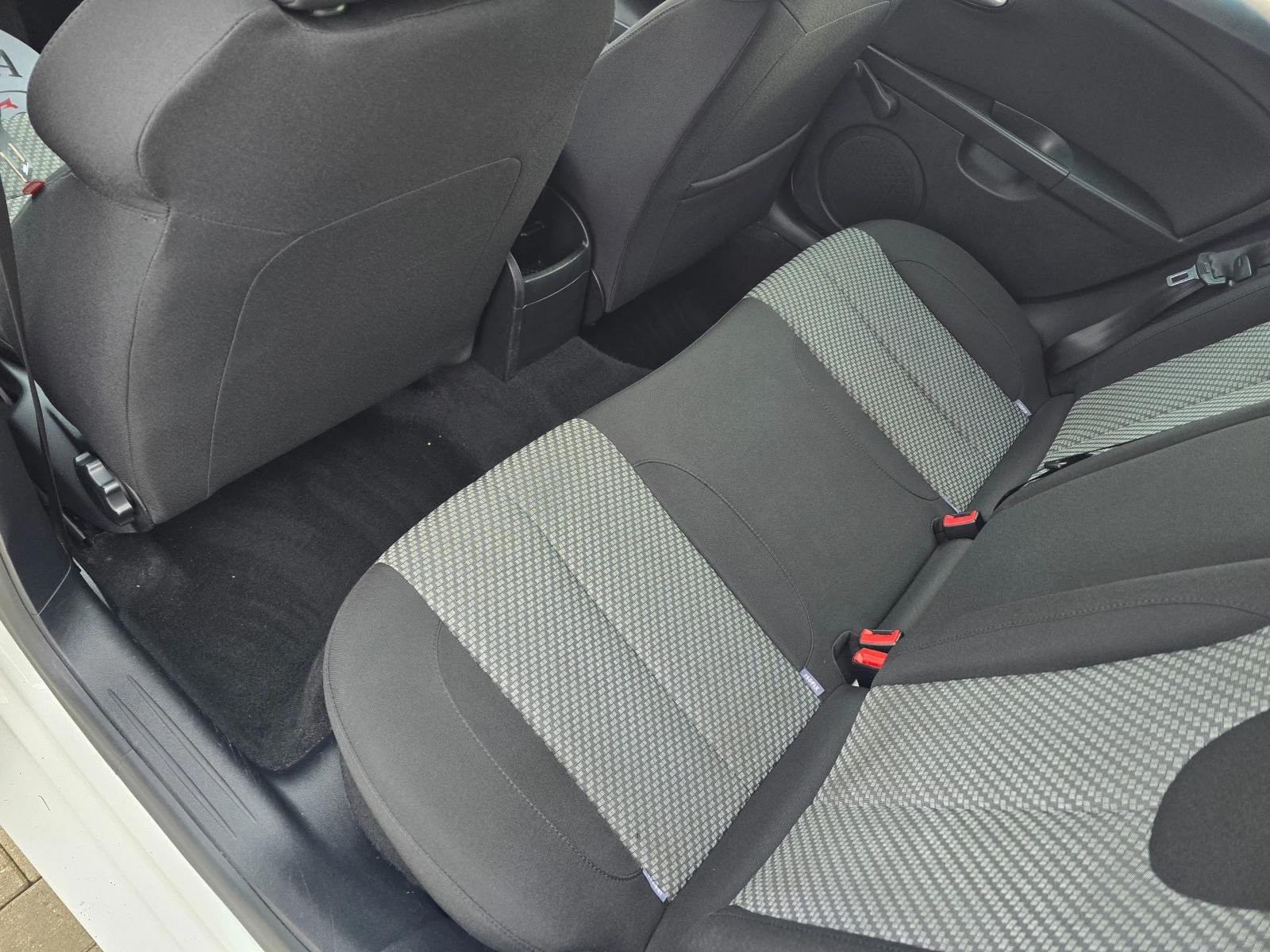 Seat Leon 2011* 5*  | Mobile.bg   11