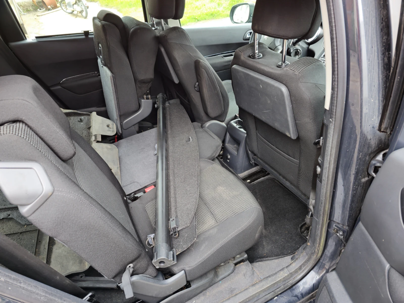Peugeot 5008 1.6HDI Euro5A 7 места Автоматик  - изображение 10