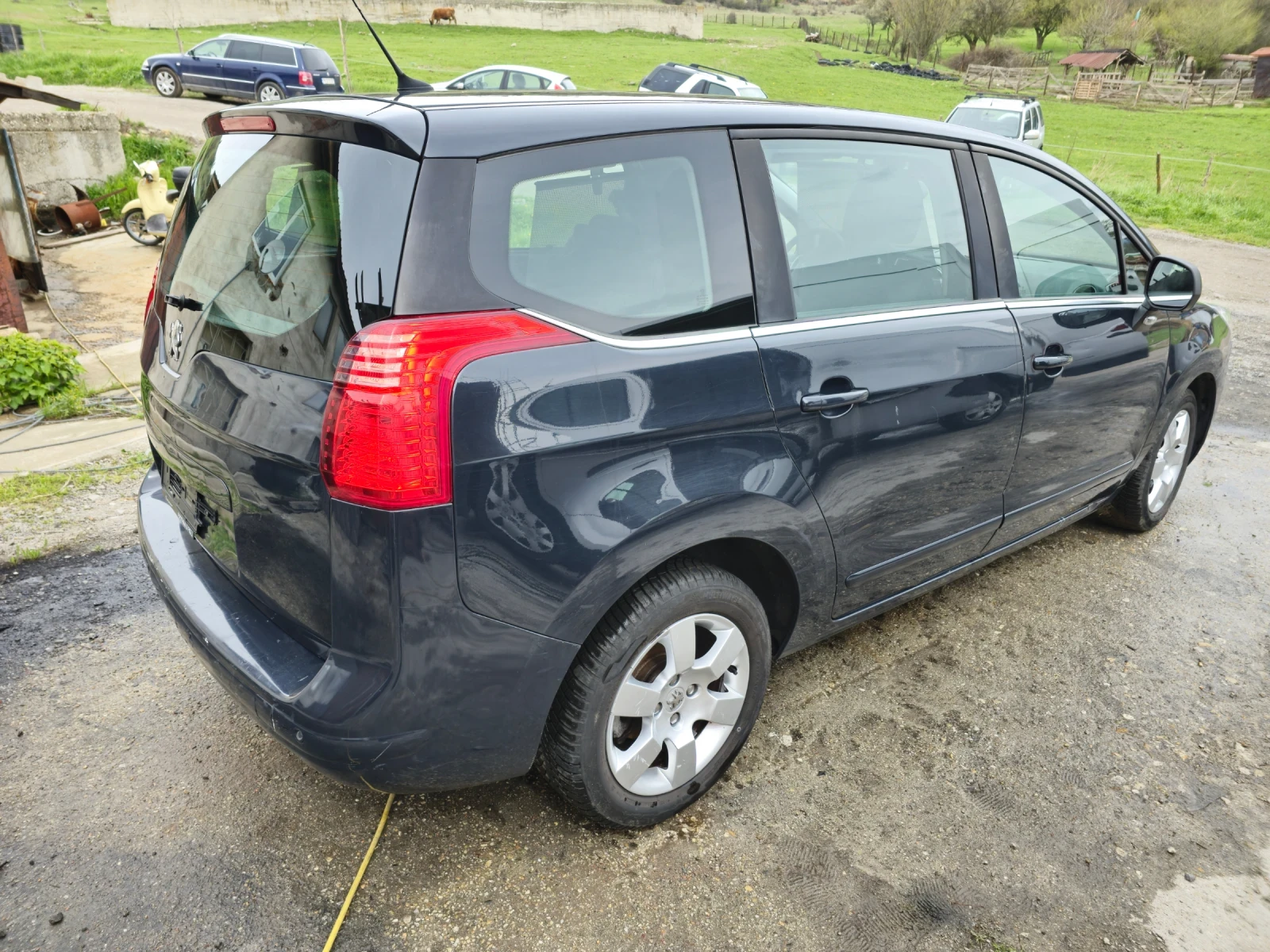 Peugeot 5008 1.6HDI Euro5A 7 места Автоматик  - изображение 6