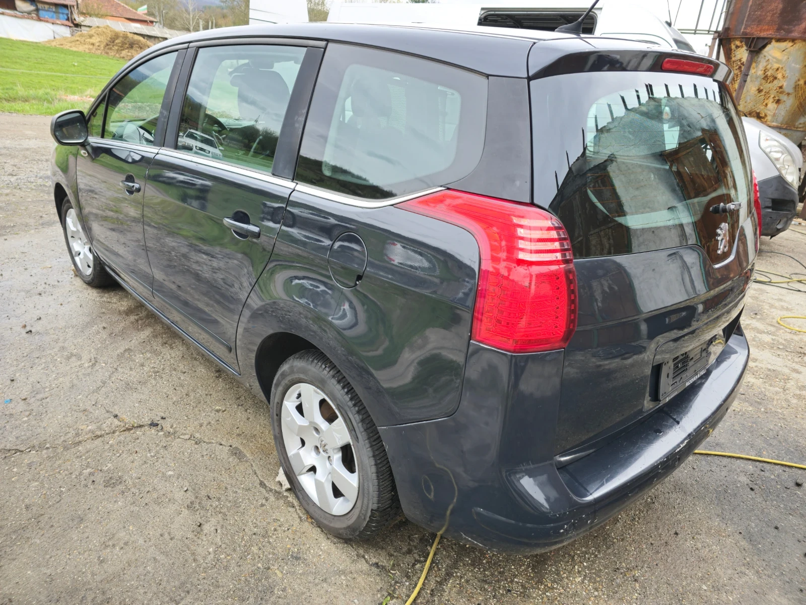 Peugeot 5008 1.6HDI Euro5A 7 места Автоматик  - изображение 4