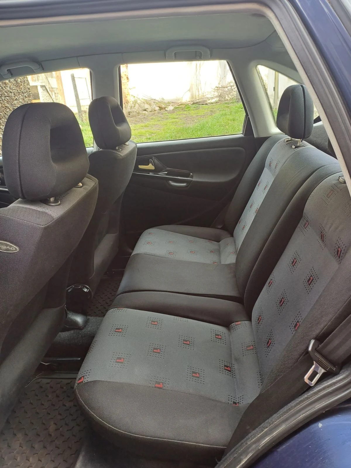 Seat Cordoba 1.9 TDI - изображение 8