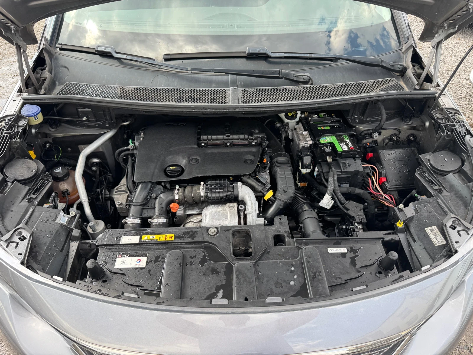 Peugeot 5008 6+ 1m* LED* NAVI* КОЖА* КАМЕРА* KEYLESS* 2018г | Mobile.bg — изображение 14