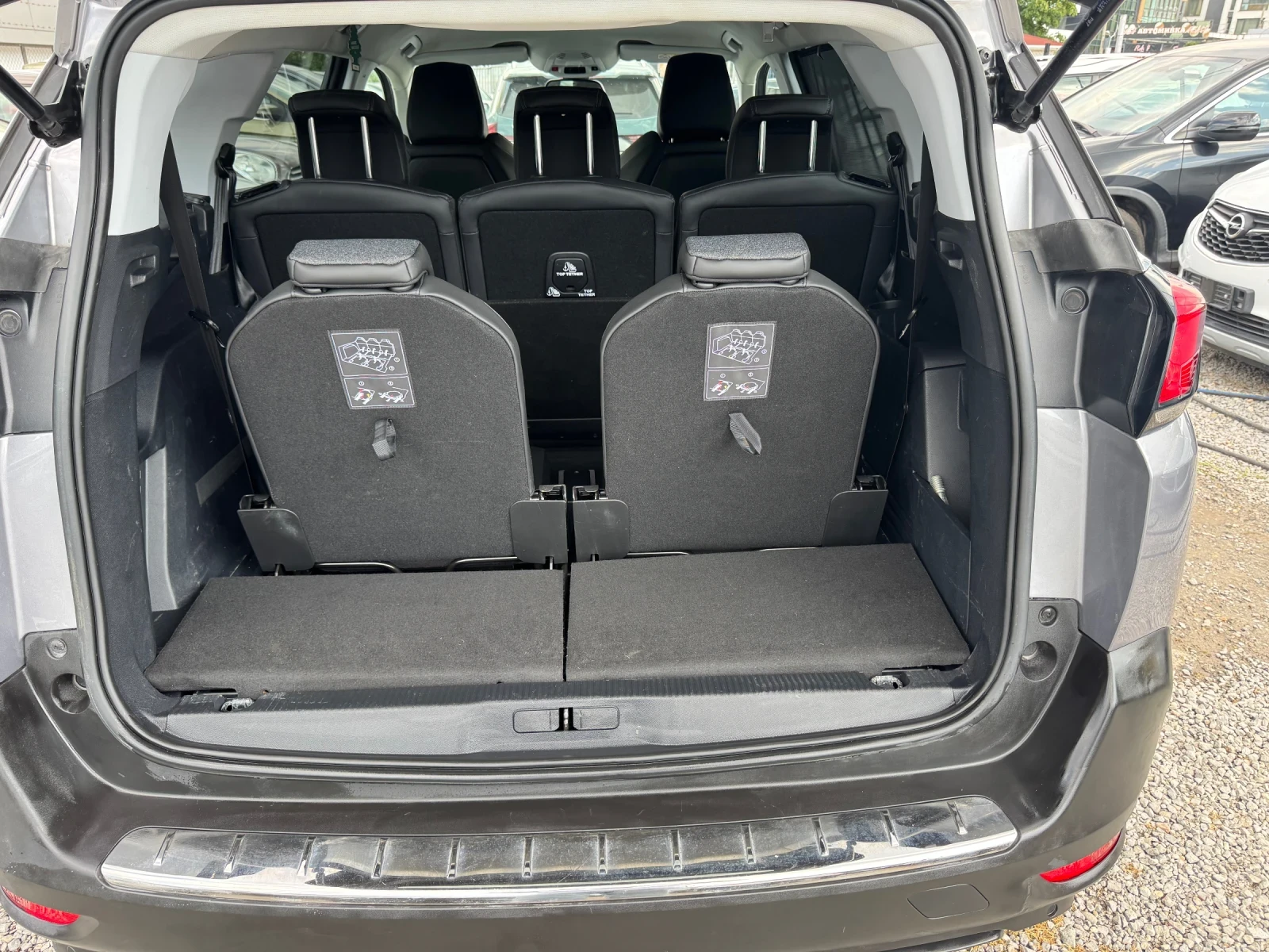 Peugeot 5008 6+ 1m* LED* NAVI* КОЖА* КАМЕРА* KEYLESS* 2018г | Mobile.bg — изображение 15