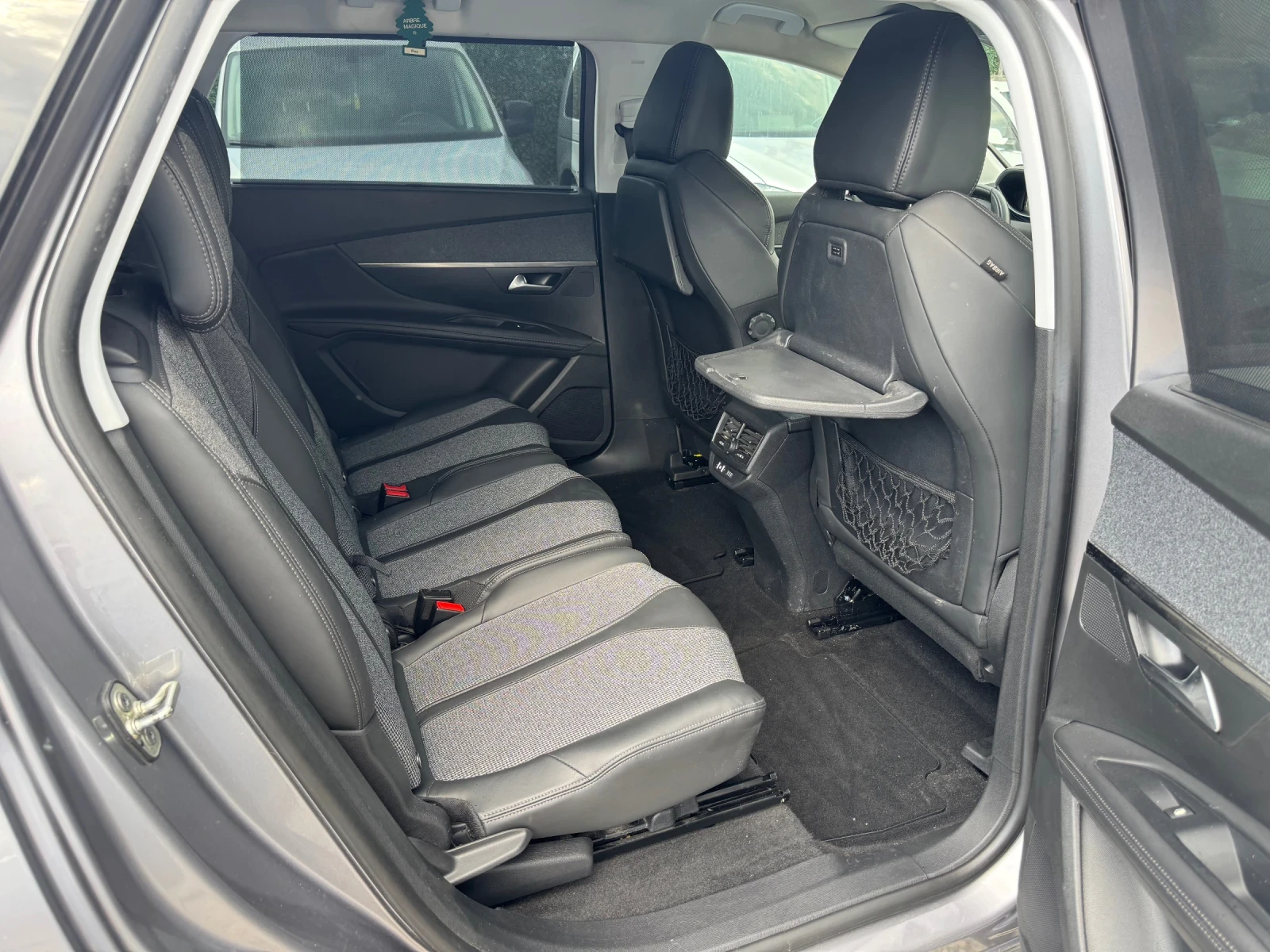 Peugeot 5008 6+ 1m* LED* NAVI* КОЖА* КАМЕРА* KEYLESS* 2018г - изображение 9