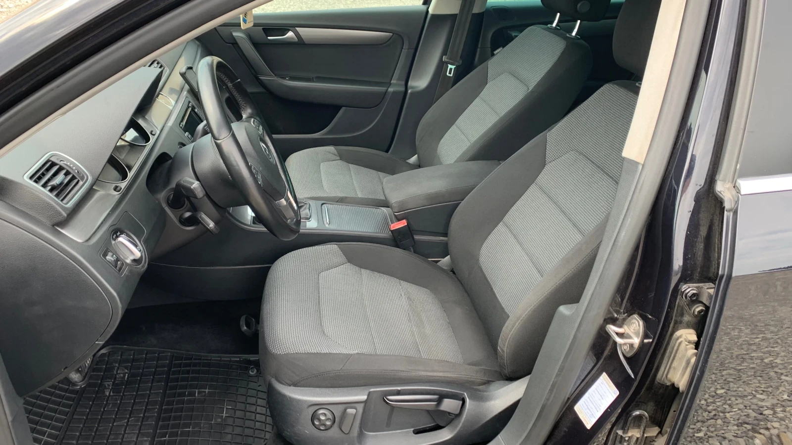 VW Passat 2.0TDI* LED* HIGHLINE - изображение 8
