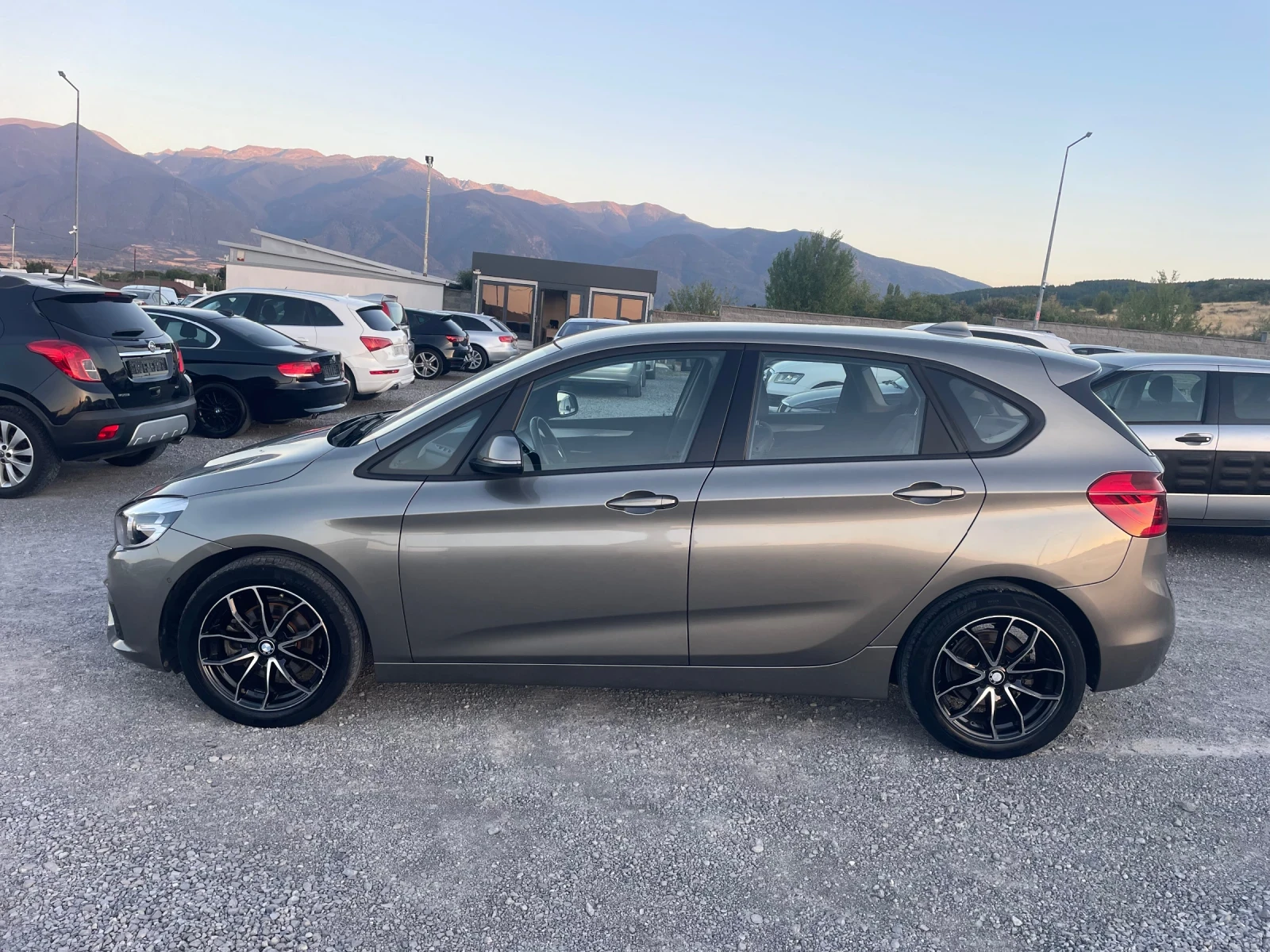 BMW 2 Active Tourer 216D EURO6B NAVI КОЖА AUTOMATIC - изображение 4