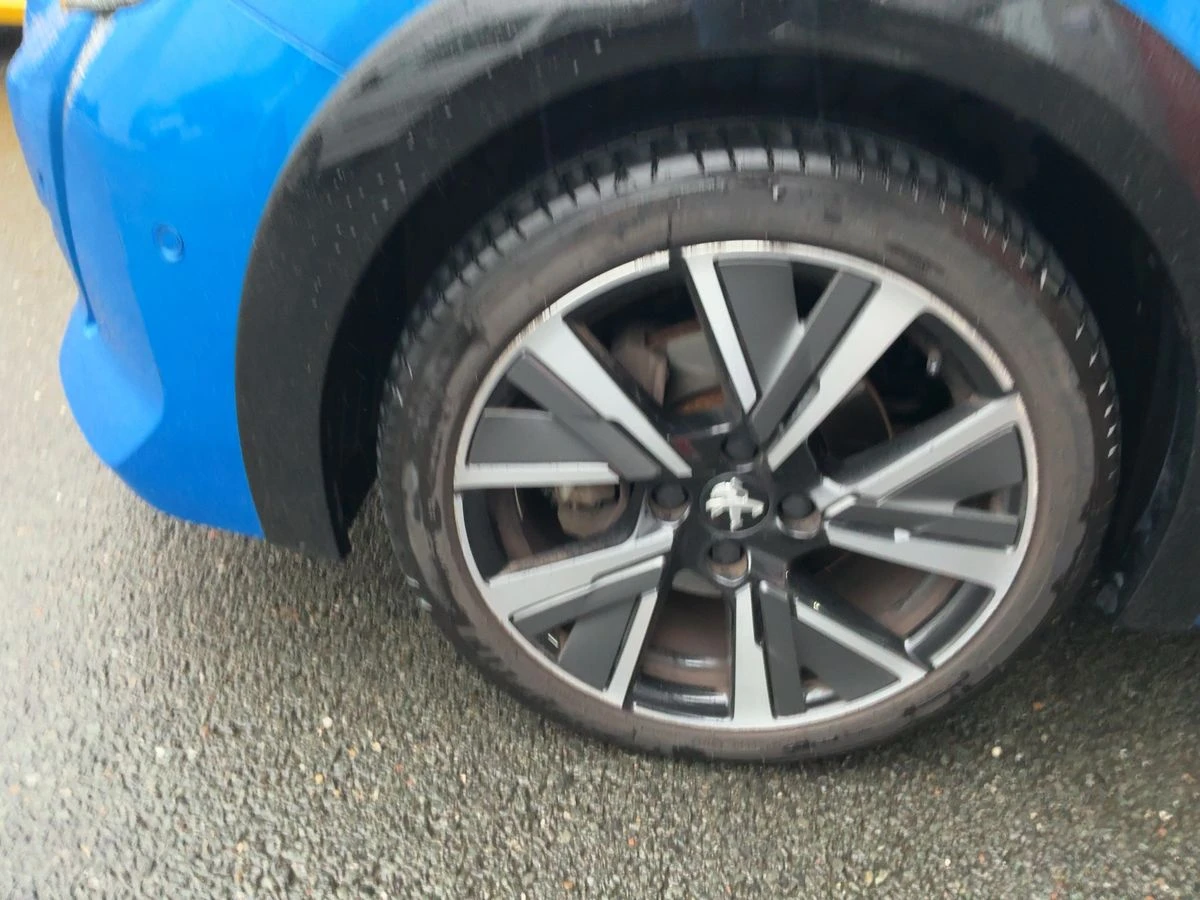 Peugeot 208 * 1.2 * PureTech * GT *  | Mobile.bg   16