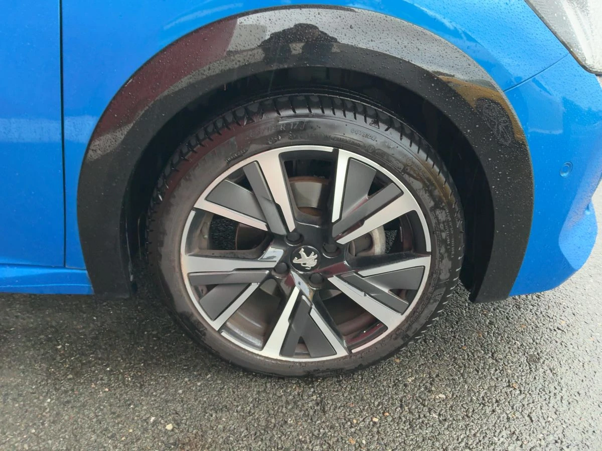 Peugeot 208 * 1.2 * PureTech * GT *  | Mobile.bg   14