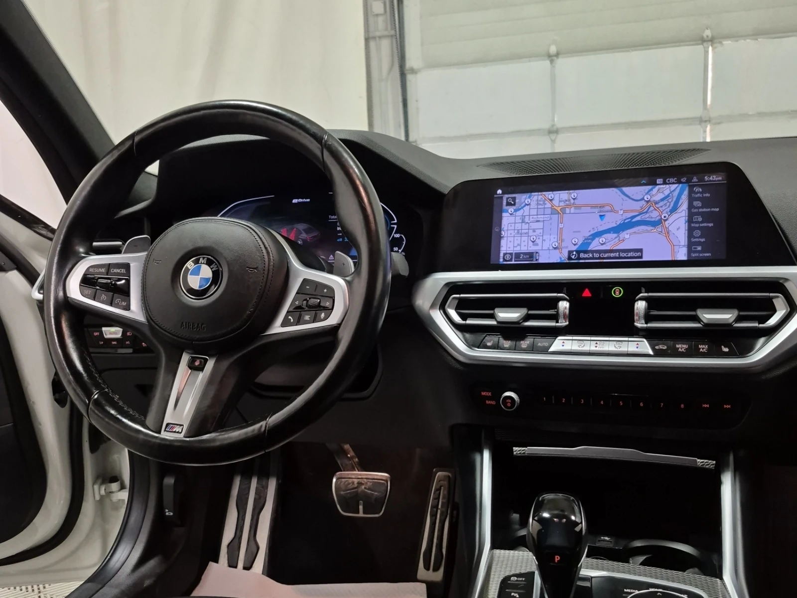 BMW 330 330Е xDrive * CARFAX* ОПЦИЯ ЗА ФИНАНСИРАНЕ *  - изображение 7