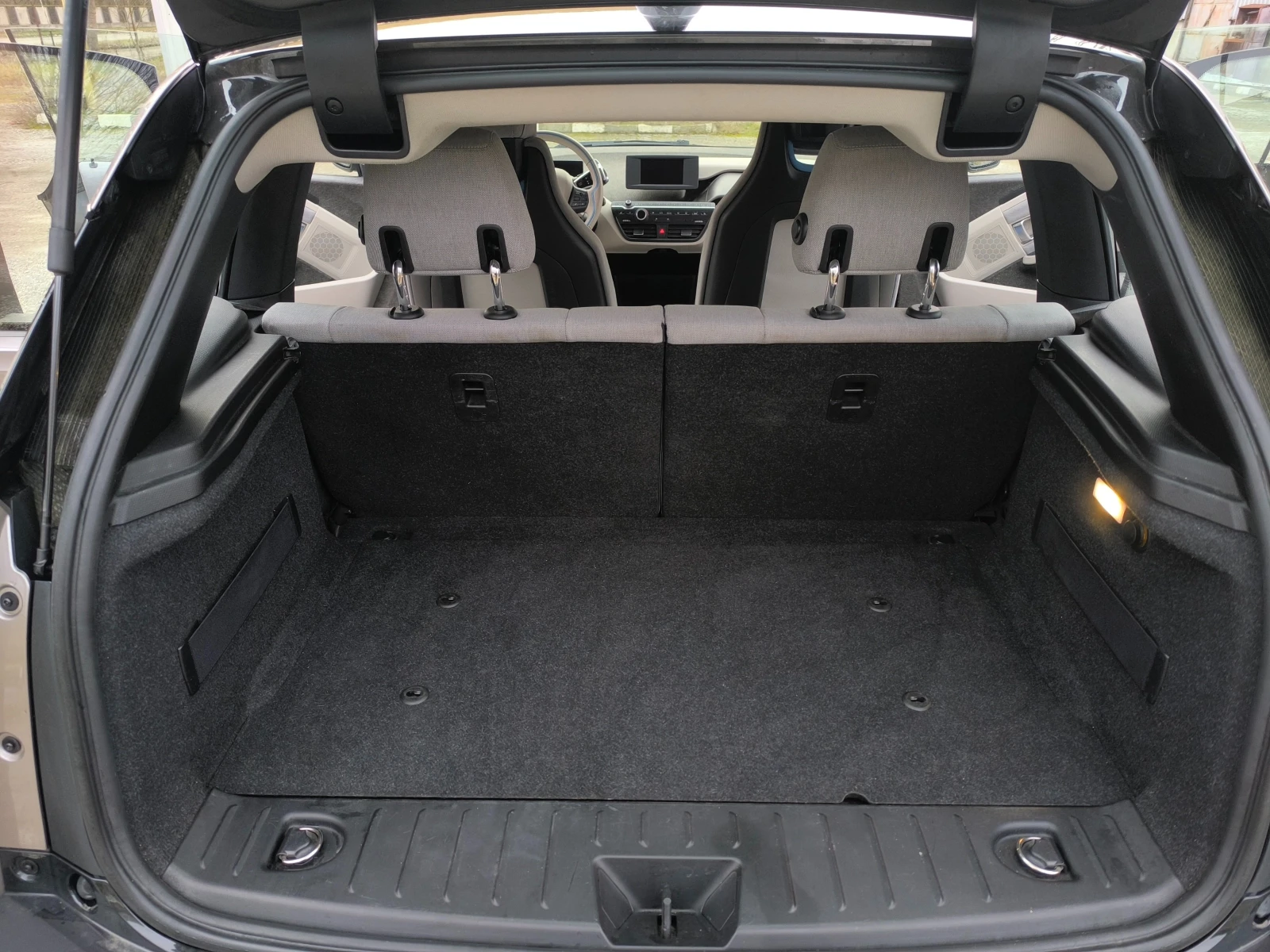 BMW i3 REX-ХИБРИДЕН 60Ah-ЛИЗИНГ, снимка 12 - Автомобили и джипове - 53231385