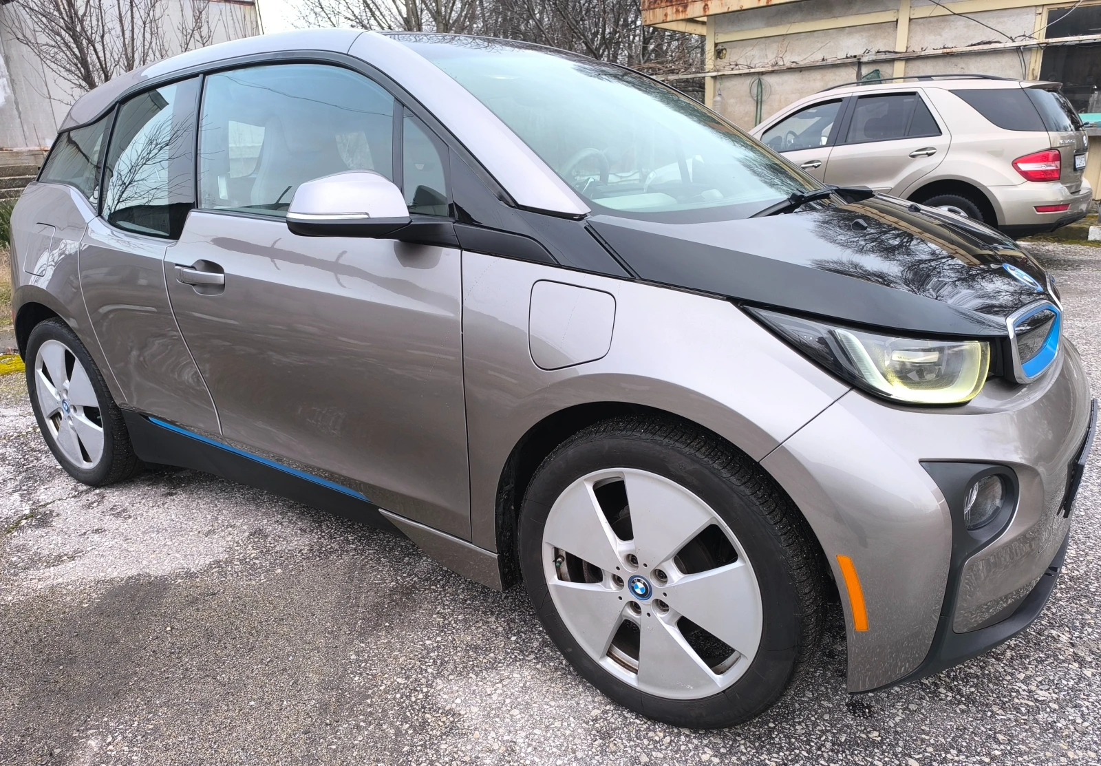 BMW i3 REX-ХИБРИДЕН 60Ah-ЛИЗИНГ - изображение 4