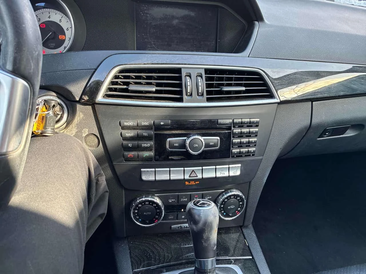 Mercedes-Benz C 300 * CARFAX * ЦЕНА ДО БГ - изображение 9