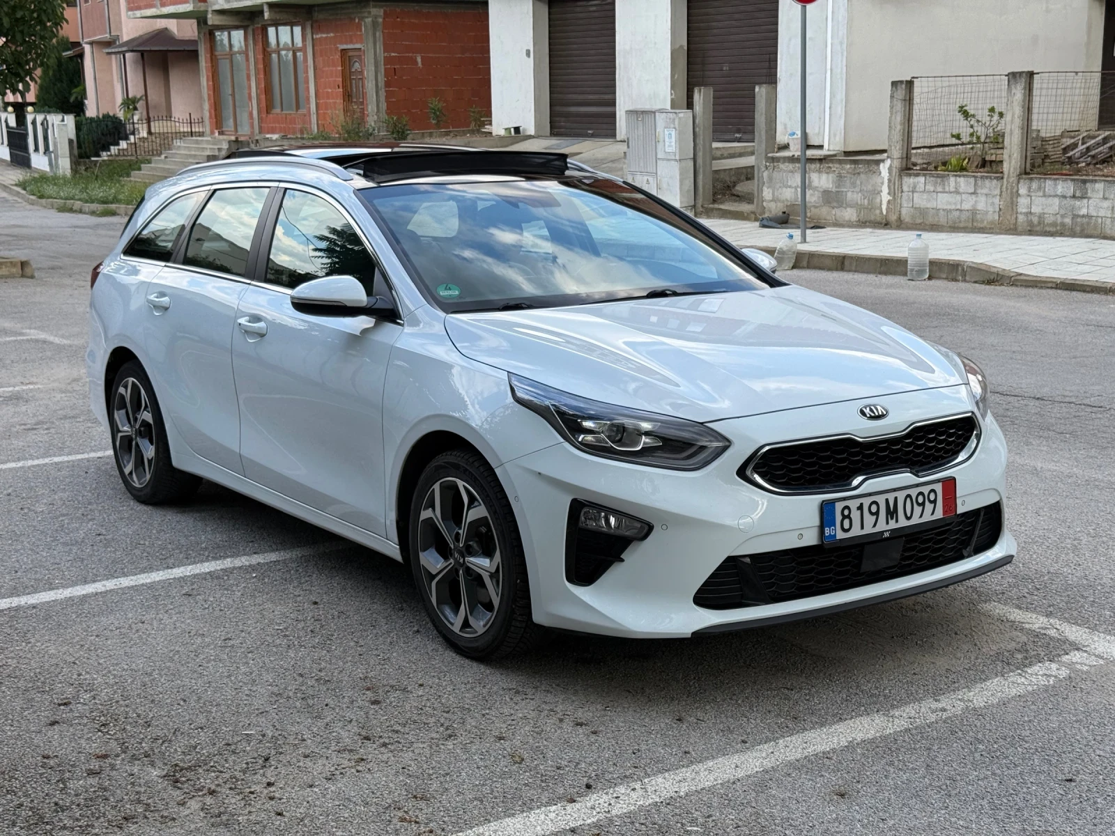 Kia Ceed SW 1.4T 7DCT �������� | Mobile.bg � ����������� 2