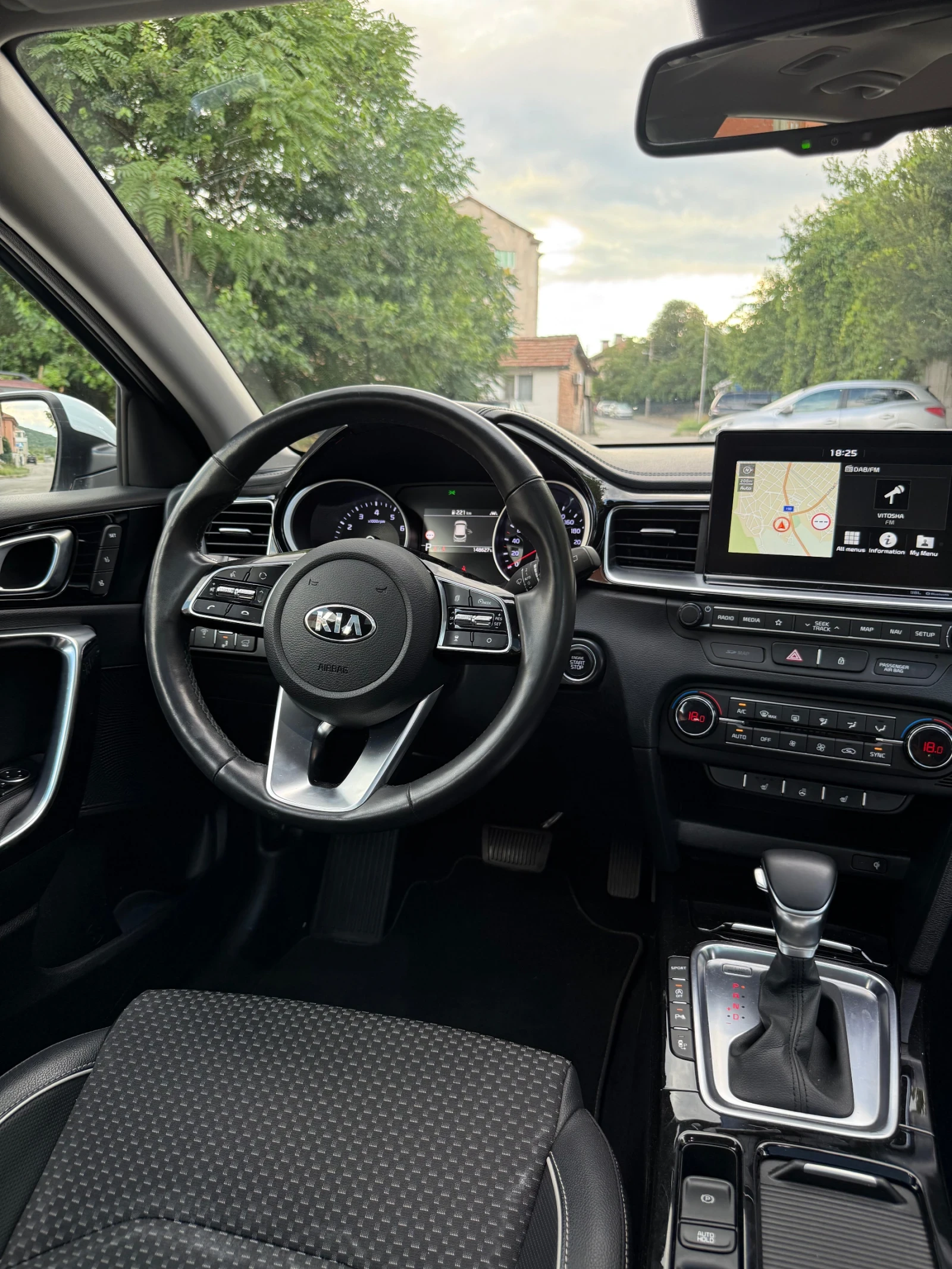 Kia Ceed SW 1.4T 7DCT �������� | Mobile.bg � ����������� 9