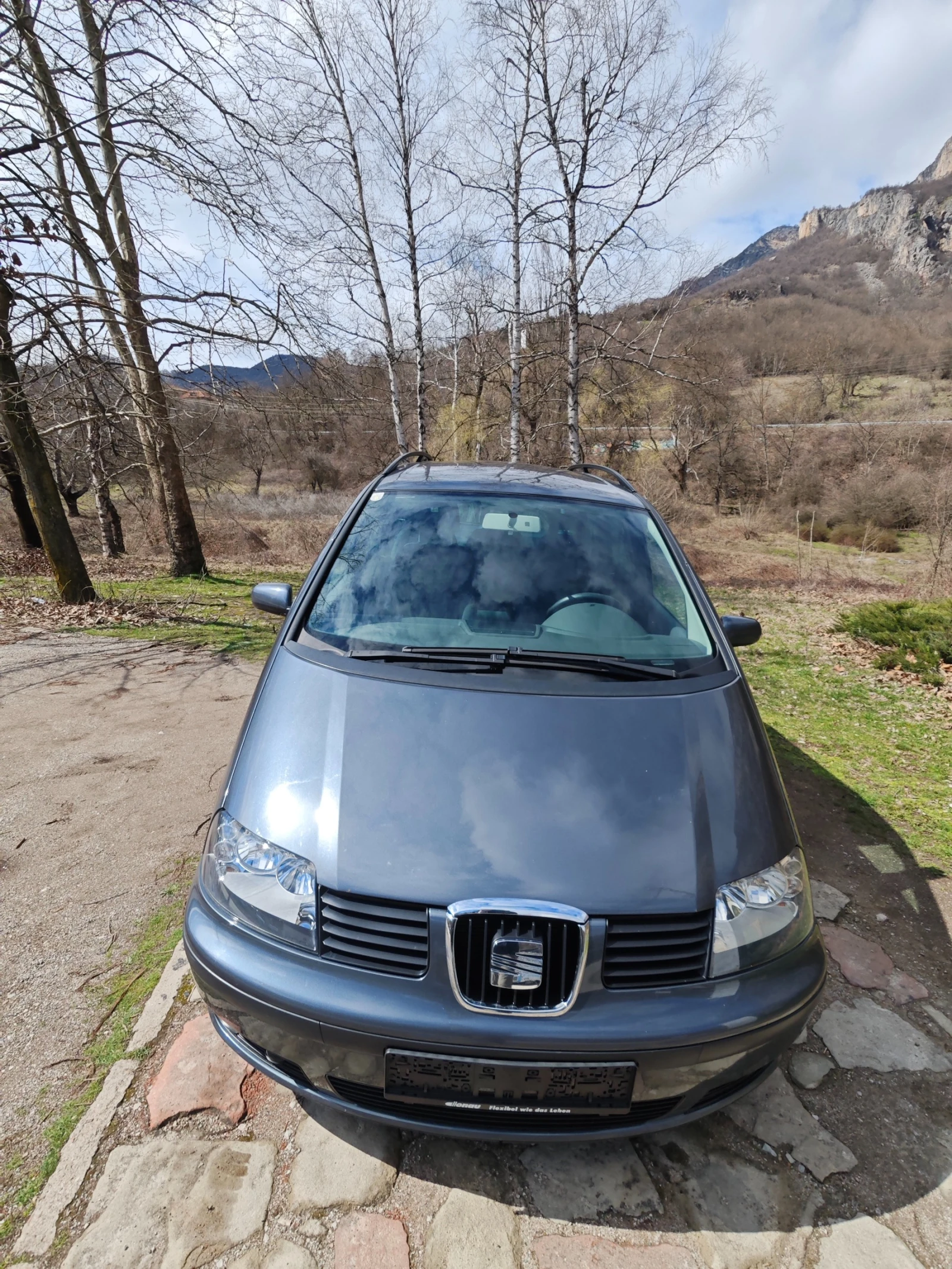 Seat Alhambra 1.9TDI НОВ ВНОС, снимка 11 - Автомобили и джипове - 54069912