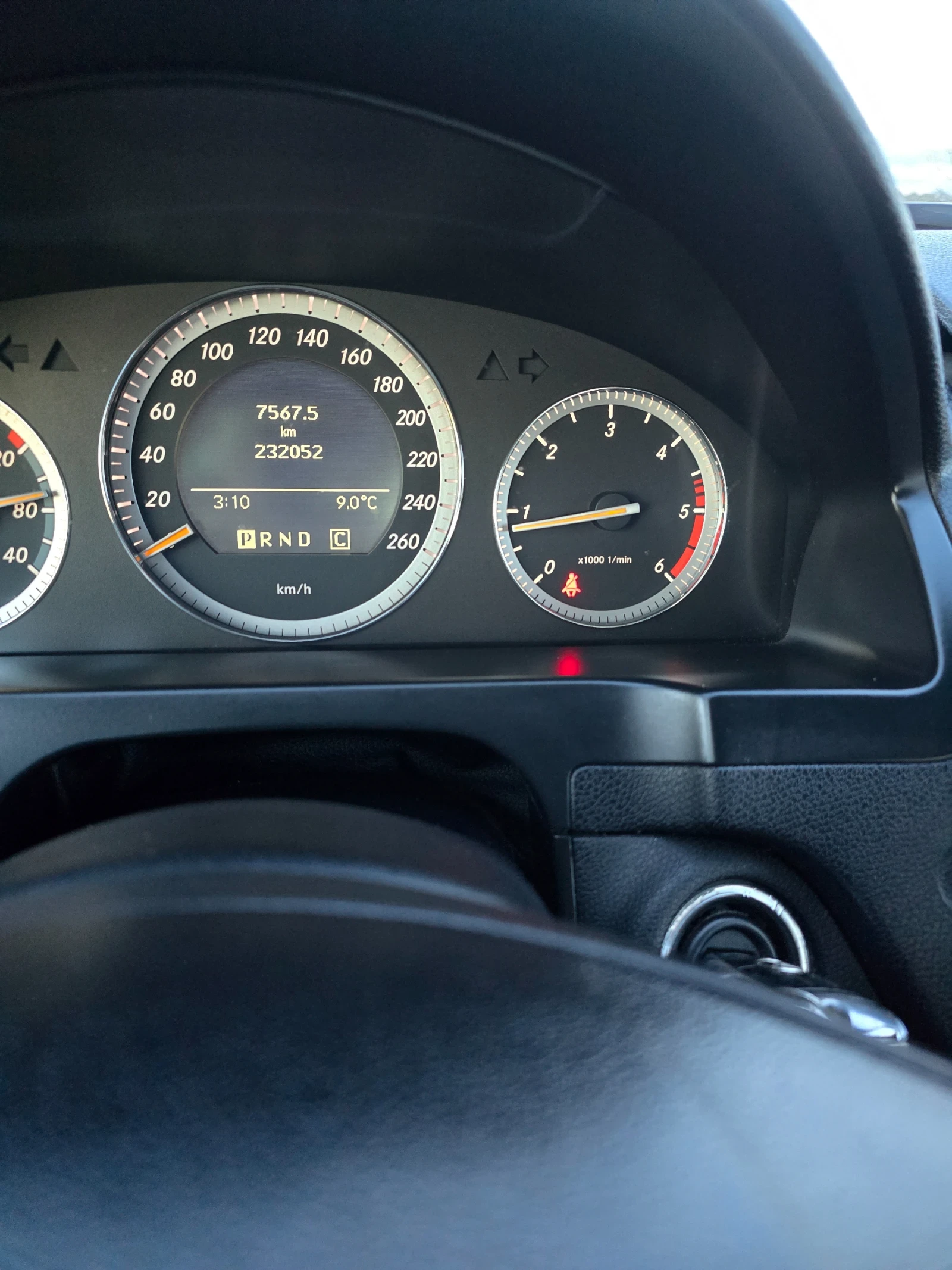 Mercedes-Benz C 220, снимка 10 - Автомобили и джипове - 54167804