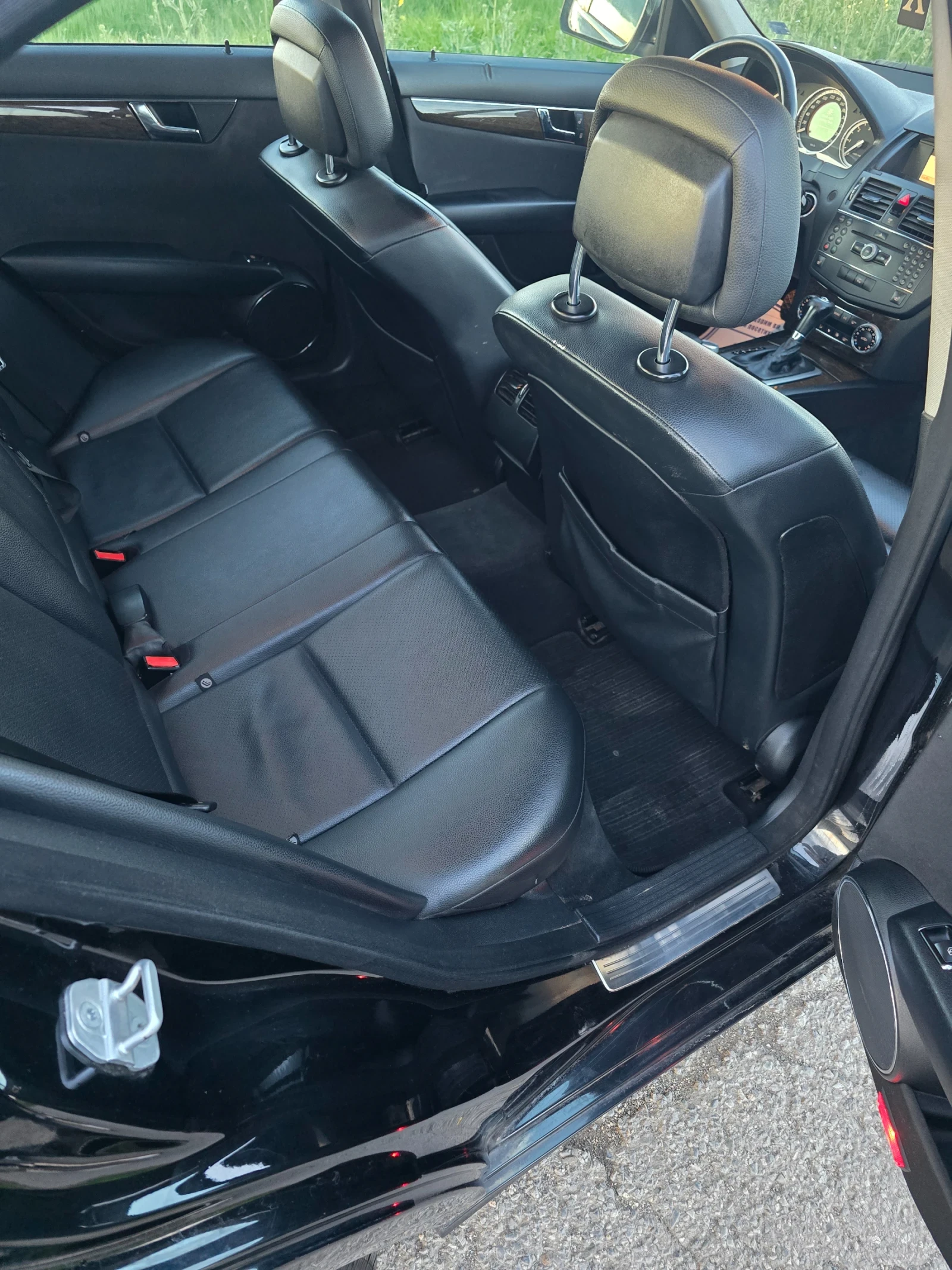 Mercedes-Benz C 220, снимка 15 - Автомобили и джипове - 54167804