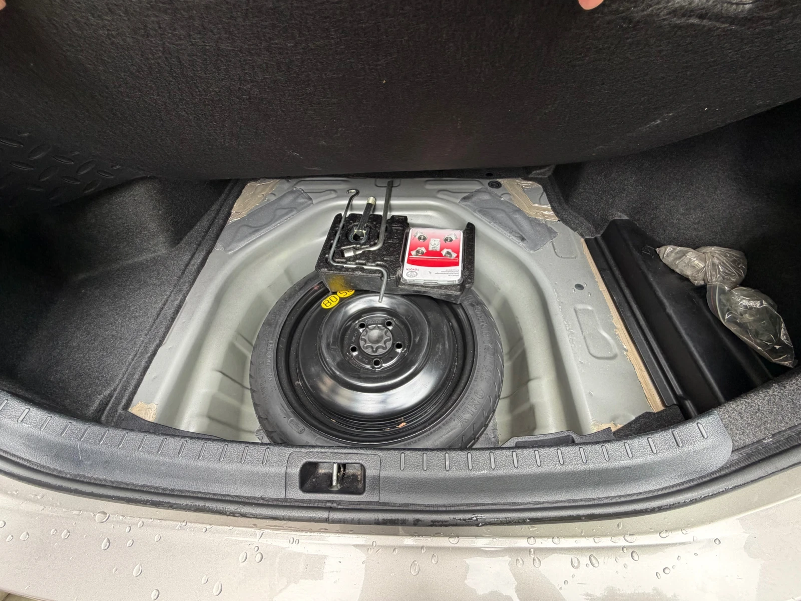 Toyota Corolla 1.4D4d 143557km 2014, снимка 15 - Автомобили и джипове - 54471476