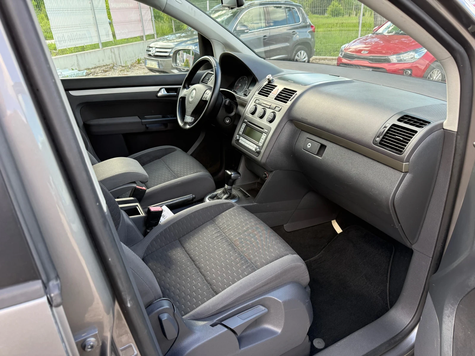 VW Touran 1.9TDI AUTOMAT | Mobile.bg � ����������� 14