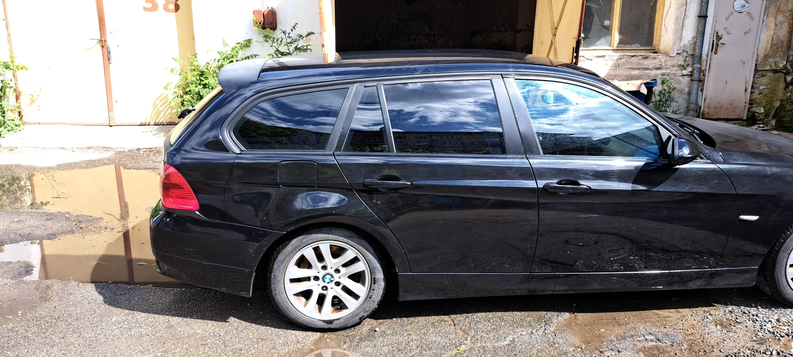 BMW 320 2.0D, снимка 4 - Автомобили и джипове - 54650207