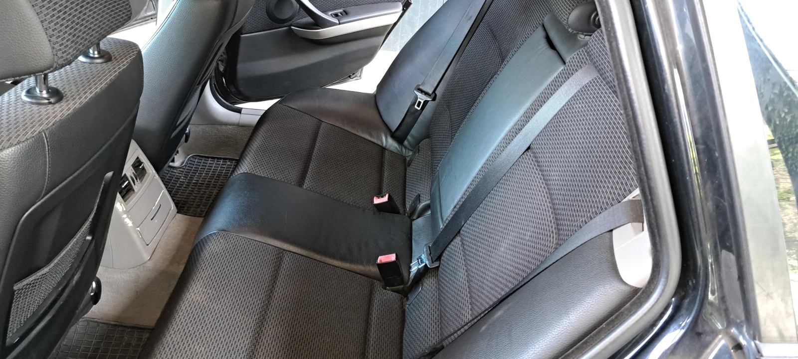 BMW 320 2.0D, снимка 10 - Автомобили и джипове - 54650207