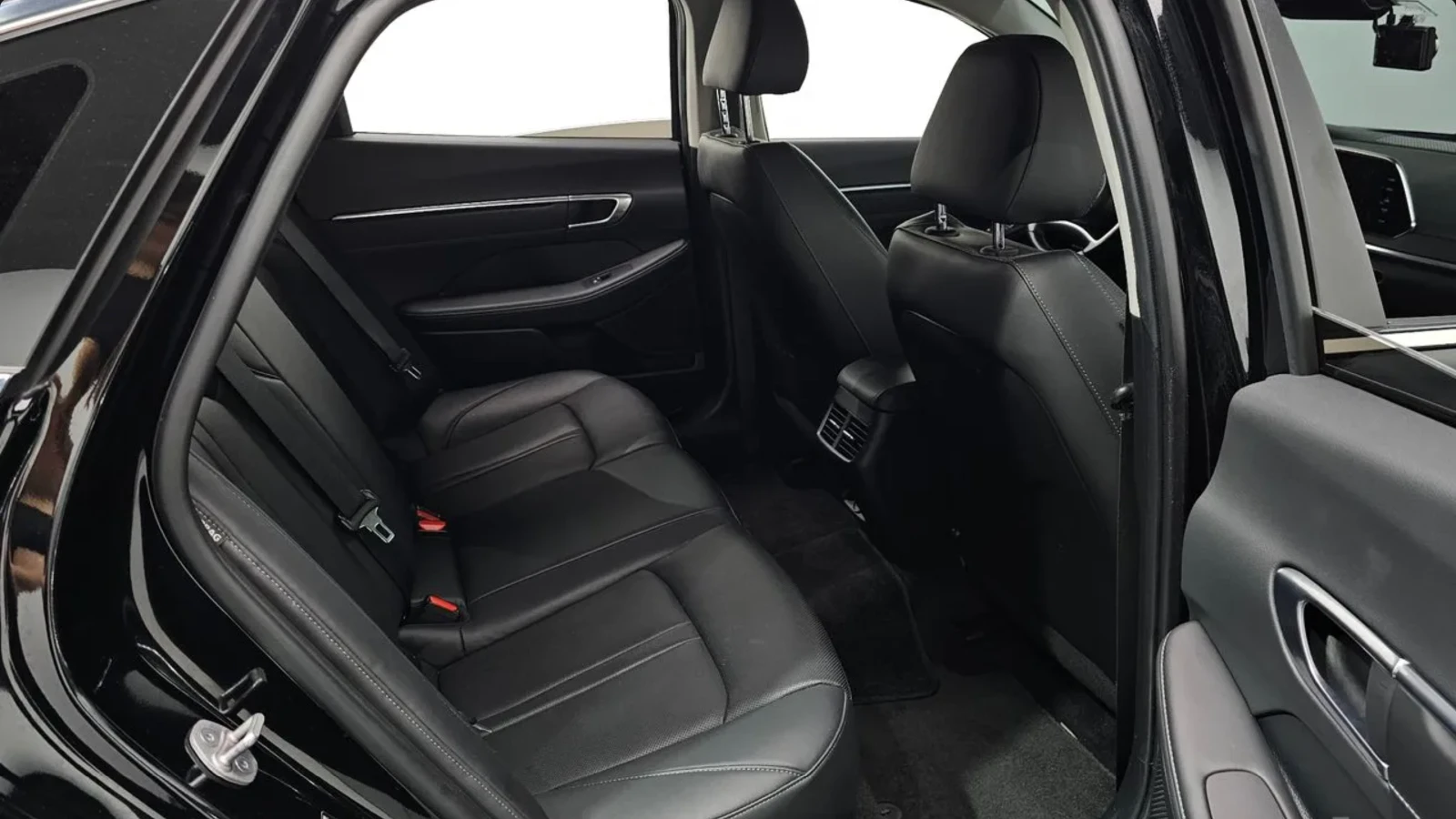 Hyundai Sonata 2.0 LPG / ОБДУХВАНЕ / LANE ASSIST / AMBIENT, снимка 12 - Автомобили и джипове - 54880835