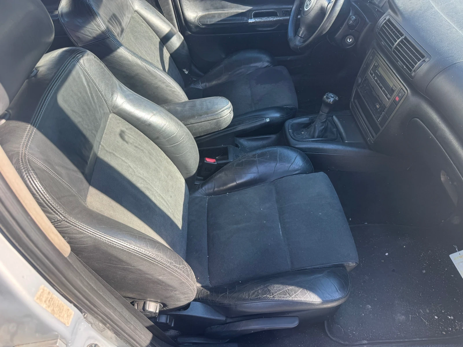 VW Passat 1.9 TDI, снимка 11 - Автомобили и джипове - 54898357