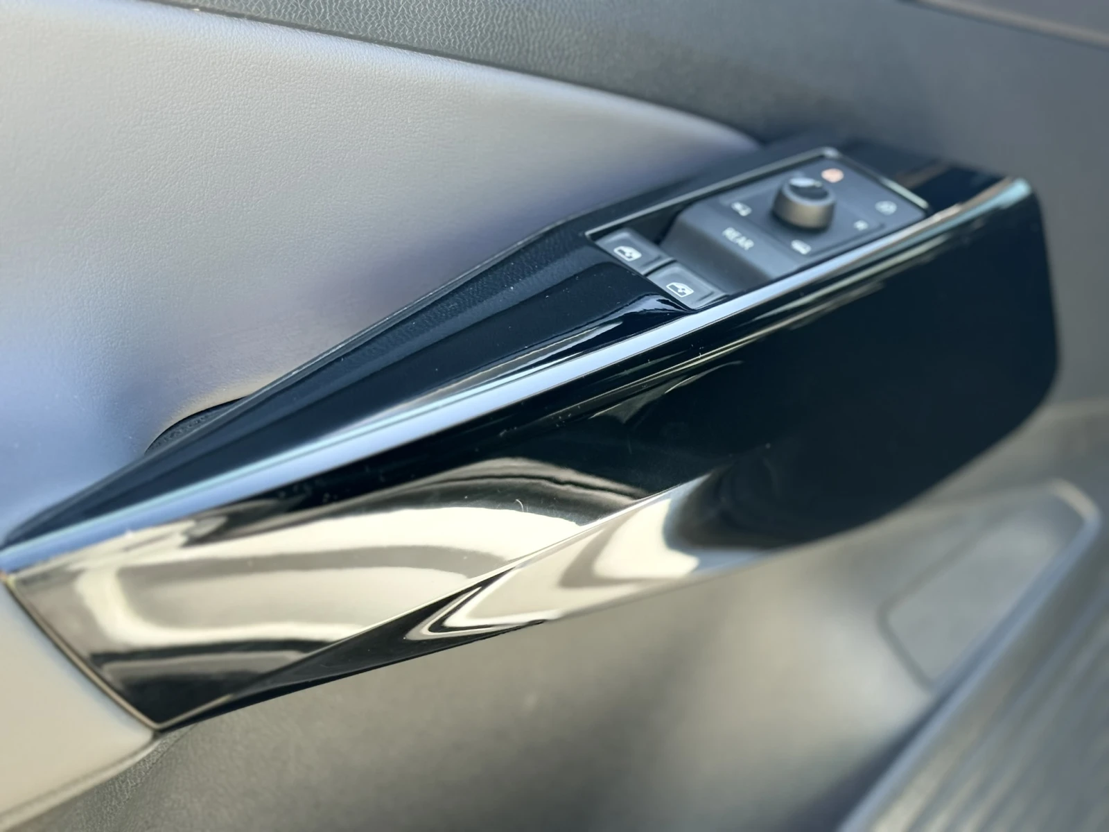 VW ID.4 Pro 77 kWh, снимка 14 - Автомобили и джипове - 54928640