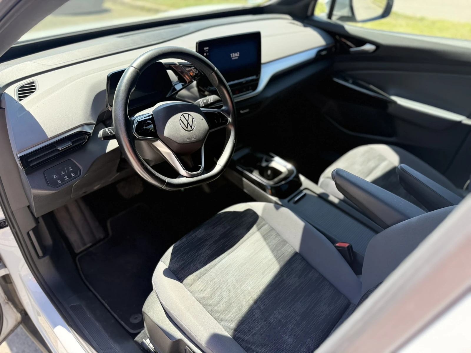 VW ID.4 Pro 77 kWh, снимка 12 - Автомобили и джипове - 54928640