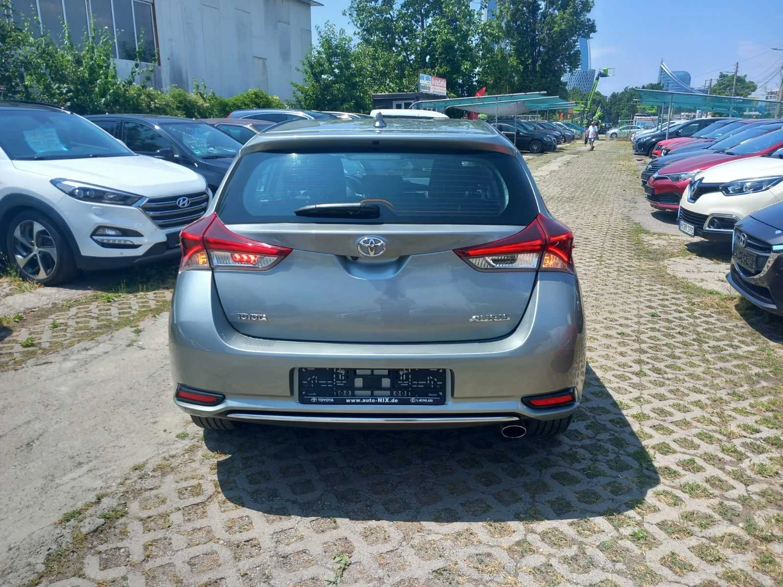 Toyota Auris !!! Edition S!!! Benzin !!! 62000km !!!, снимка 5 - Автомобили и джипове - 55146043