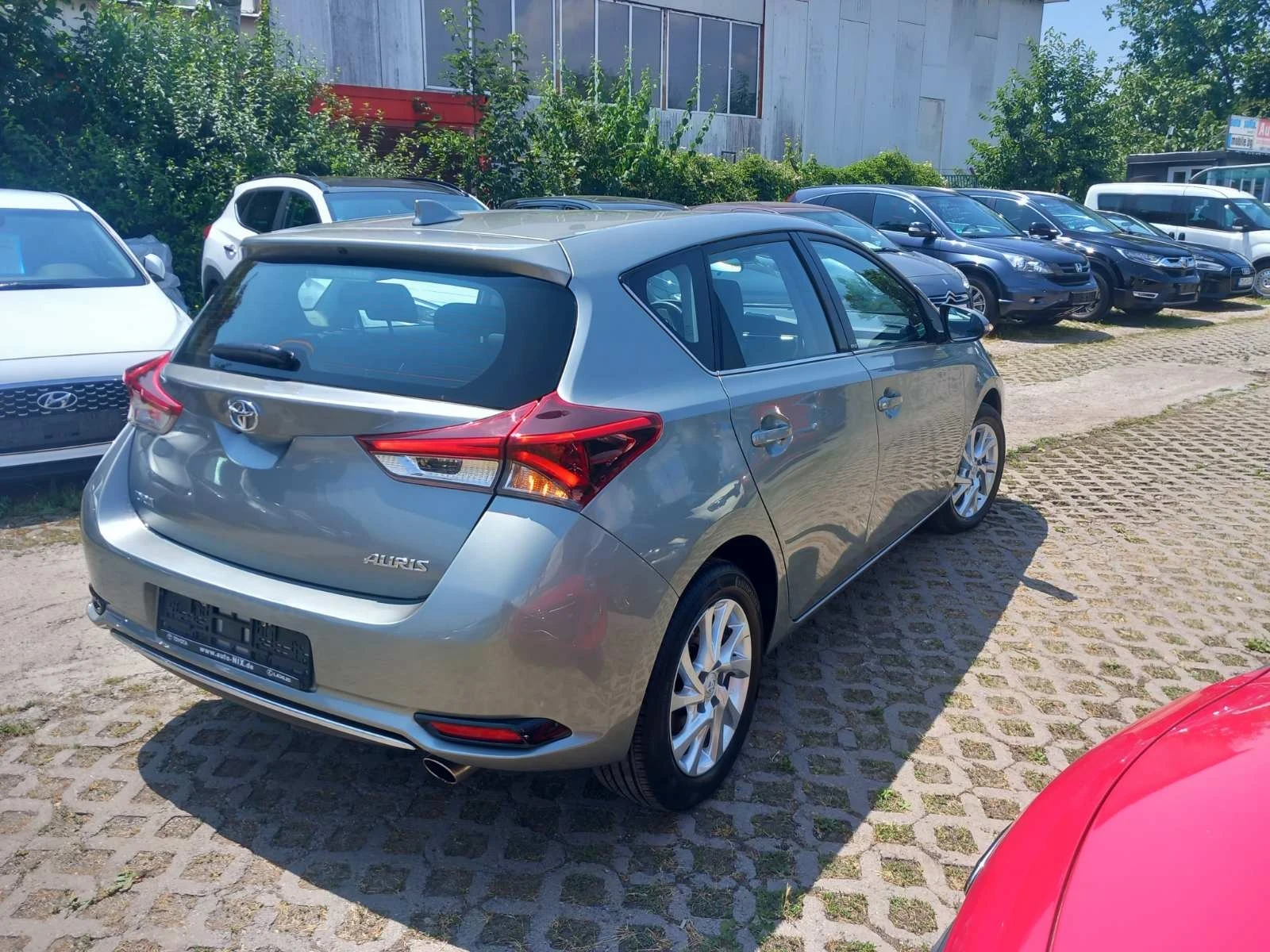 Toyota Auris !!! Edition S!!! Benzin !!! 62000km !!!, снимка 4 - Автомобили и джипове - 55146043