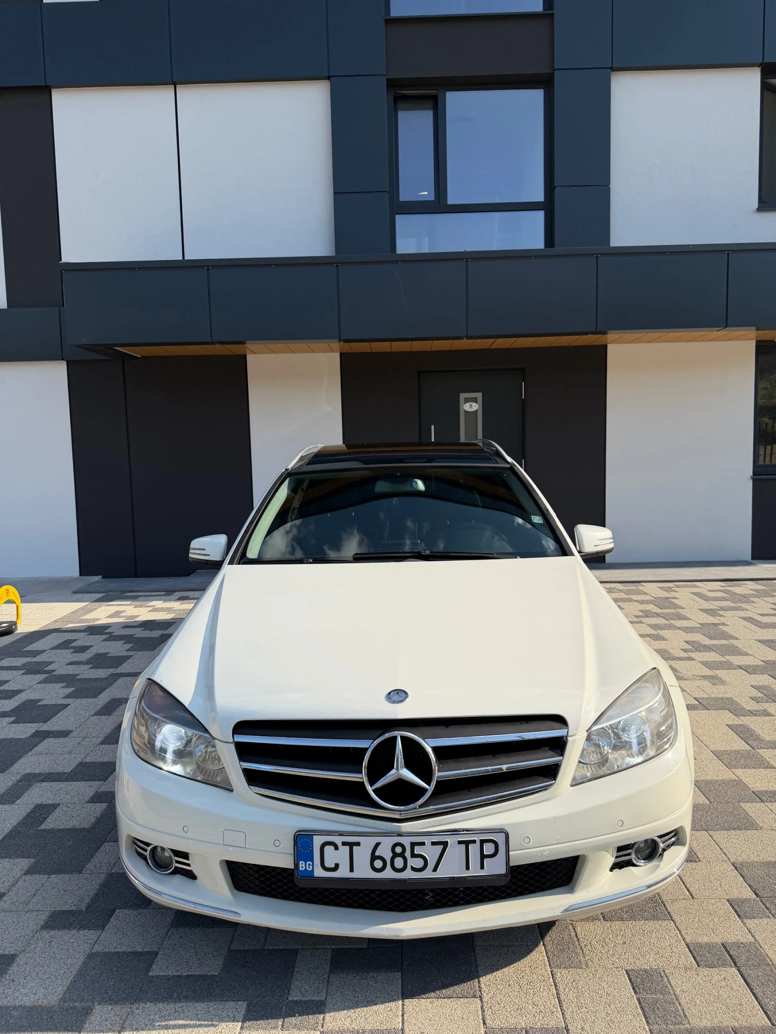 Mercedes-Benz C 220 Avantgard/Avtomat/Panorama, снимка 3 - Автомобили и джипове - 55629252