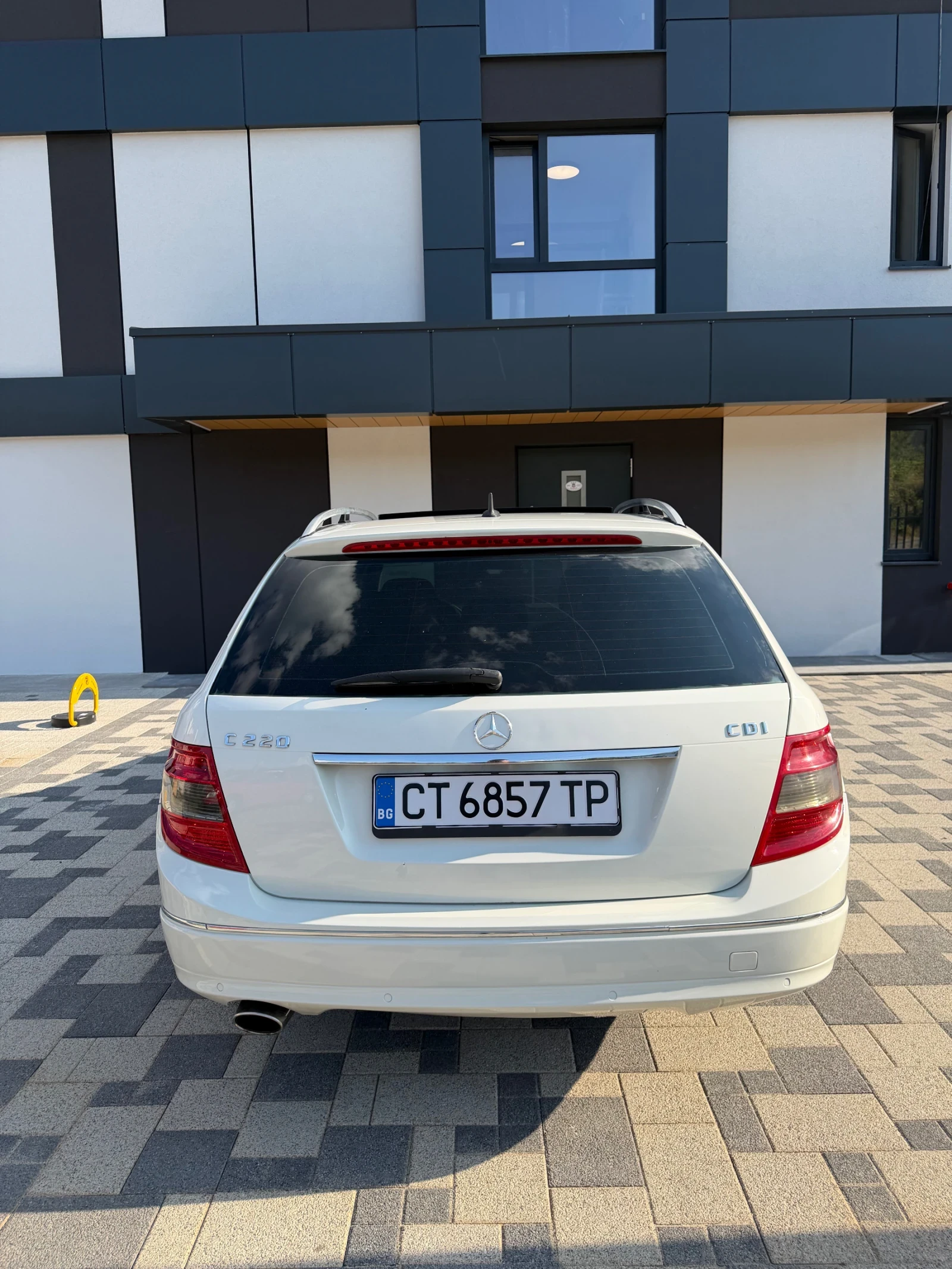 Mercedes-Benz C 220 Avantgard/Avtomat/Panorama, снимка 6 - Автомобили и джипове - 55629252