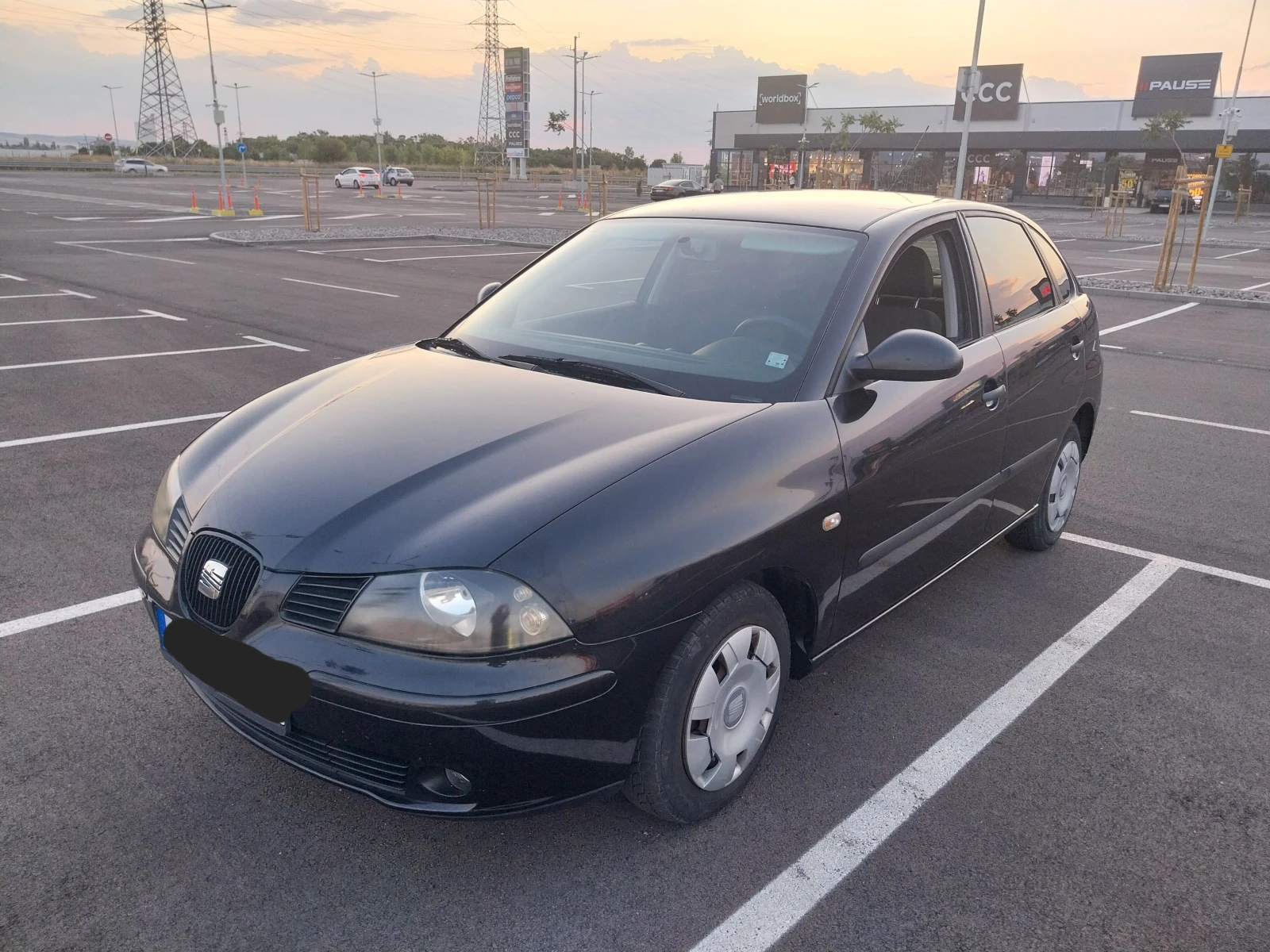 Seat Ibiza 1.2клима гаражен , снимка 4 - Автомобили и джипове - 55637167