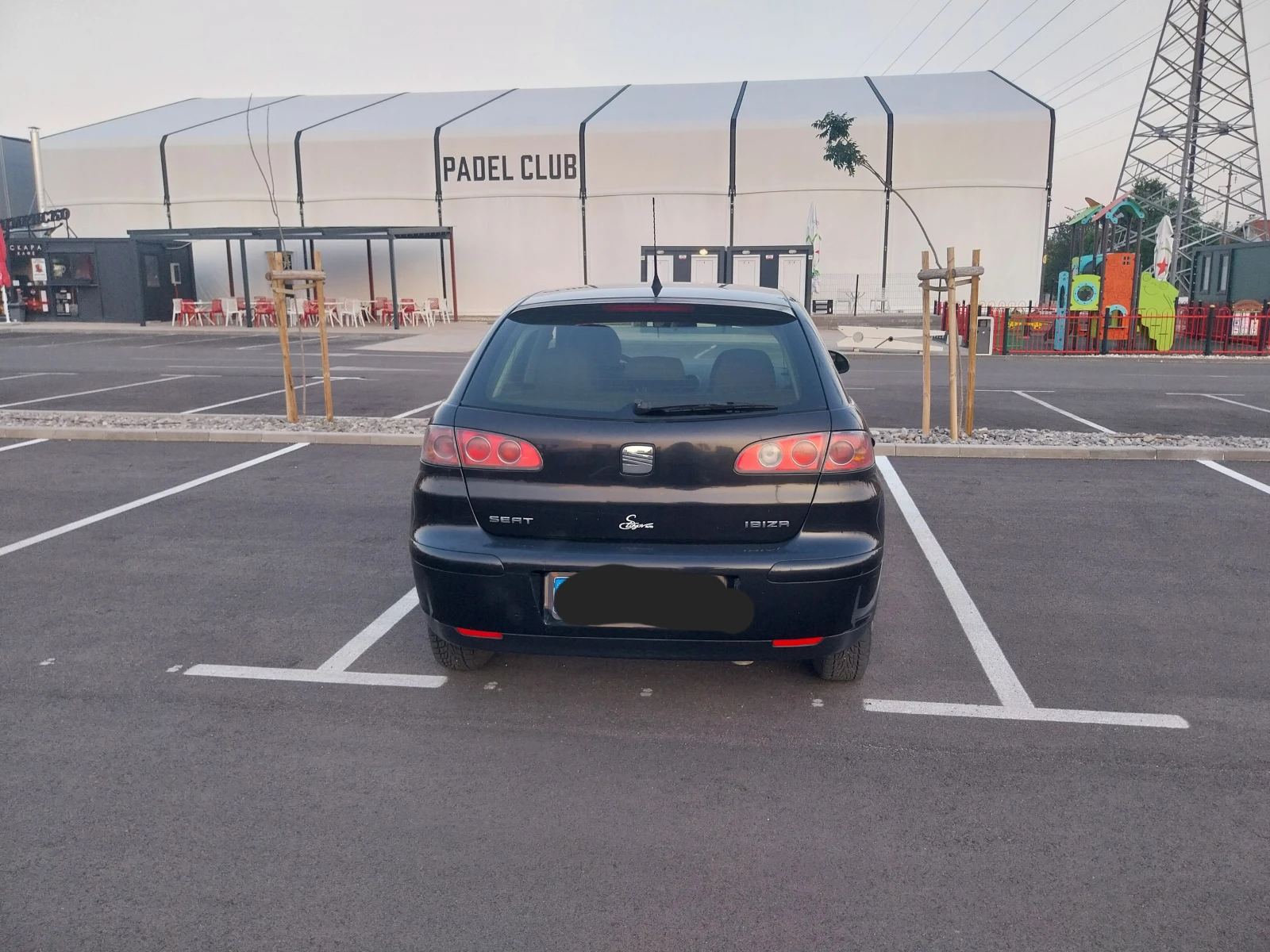 Seat Ibiza 1.2клима гаражен , снимка 8 - Автомобили и джипове - 55637167