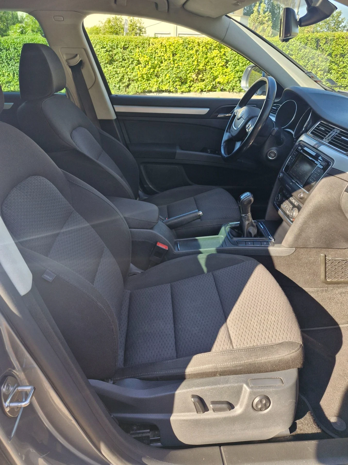 Skoda Superb 2.0/140, снимка 11 - Автомобили и джипове - 56019839