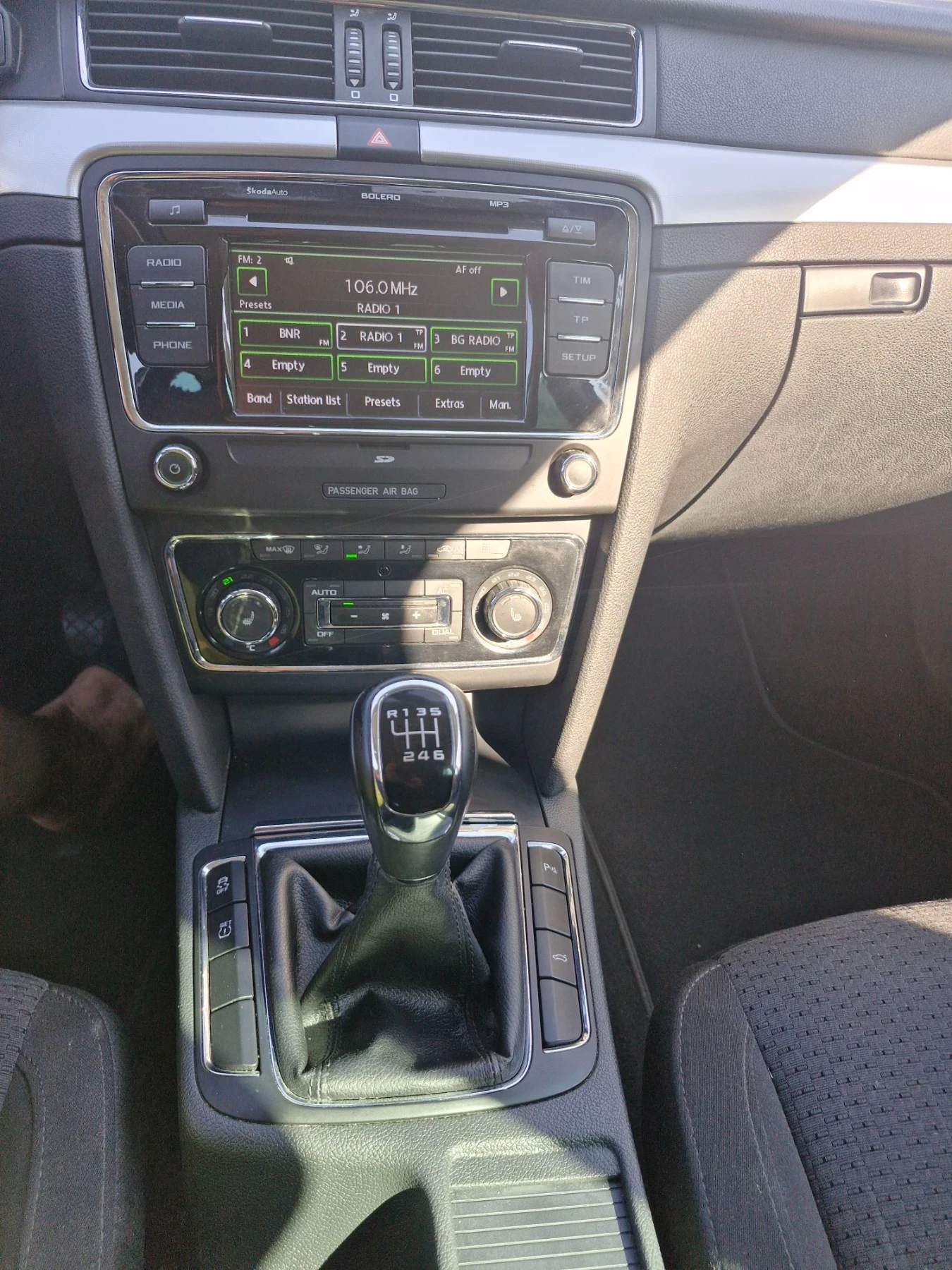 Skoda Superb 2.0/140, снимка 17 - Автомобили и джипове - 56019839