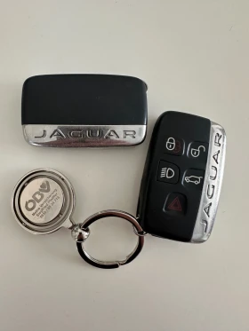 Jaguar F-PACE 2.0d PRESTIGE AWD Full Top Семеен - Гаражен, снимка 16