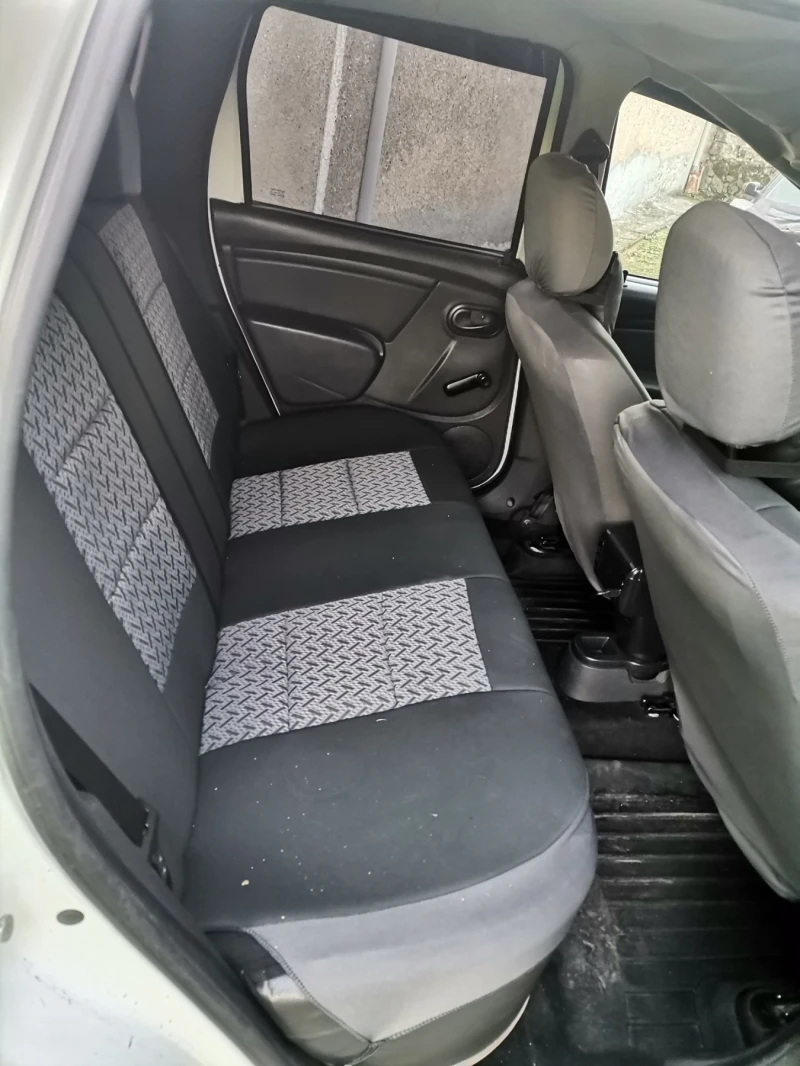 Dacia Duster 1.5 dci 90к.с. 2013г., снимка 6 - Автомобили и джипове - 52953503