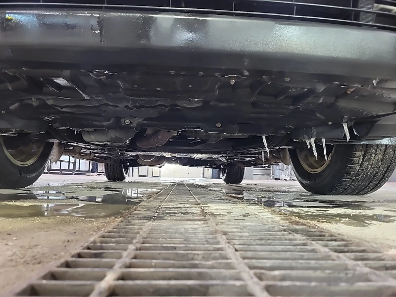 Toyota Highlander XLE * * Без Ръжда * * 7 Места * * Черен Салон * * , снимка 14 - Автомобили и джипове - 53345340