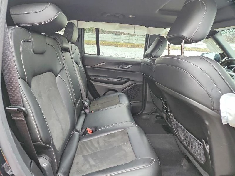 Jeep Wrangler 3.6L 6 4x4 w/Rear Wheel Drv, снимка 12 - Автомобили и джипове - 53929033