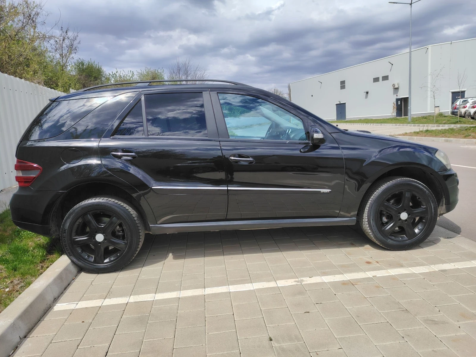 Mercedes-Benz ML 320 CDI 224 К.С. SPORT EDITION - OFFROAD  - изображение 6