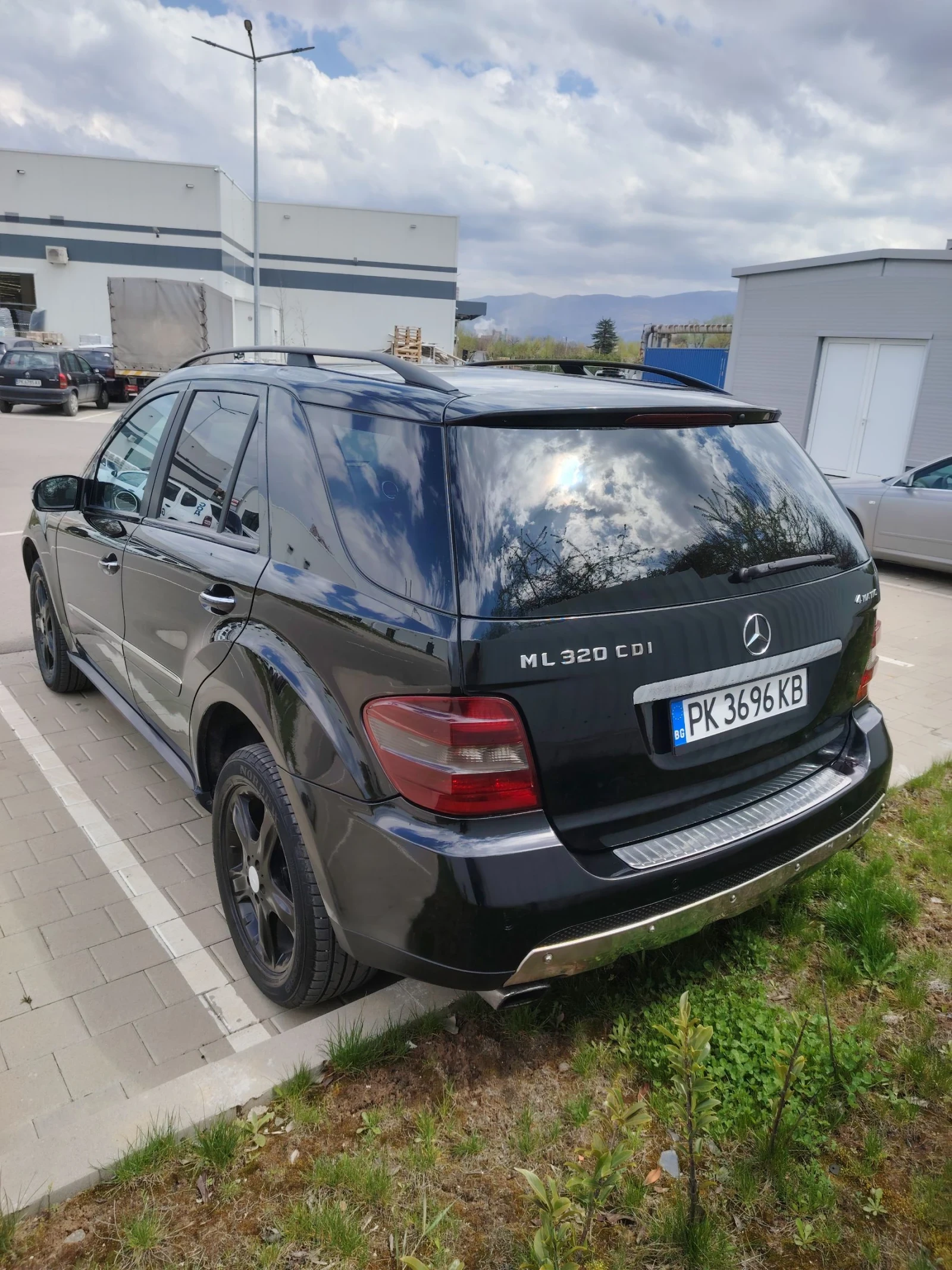 Mercedes-Benz ML 320 CDI 224 К.С. SPORT EDITION - OFFROAD  - изображение 4