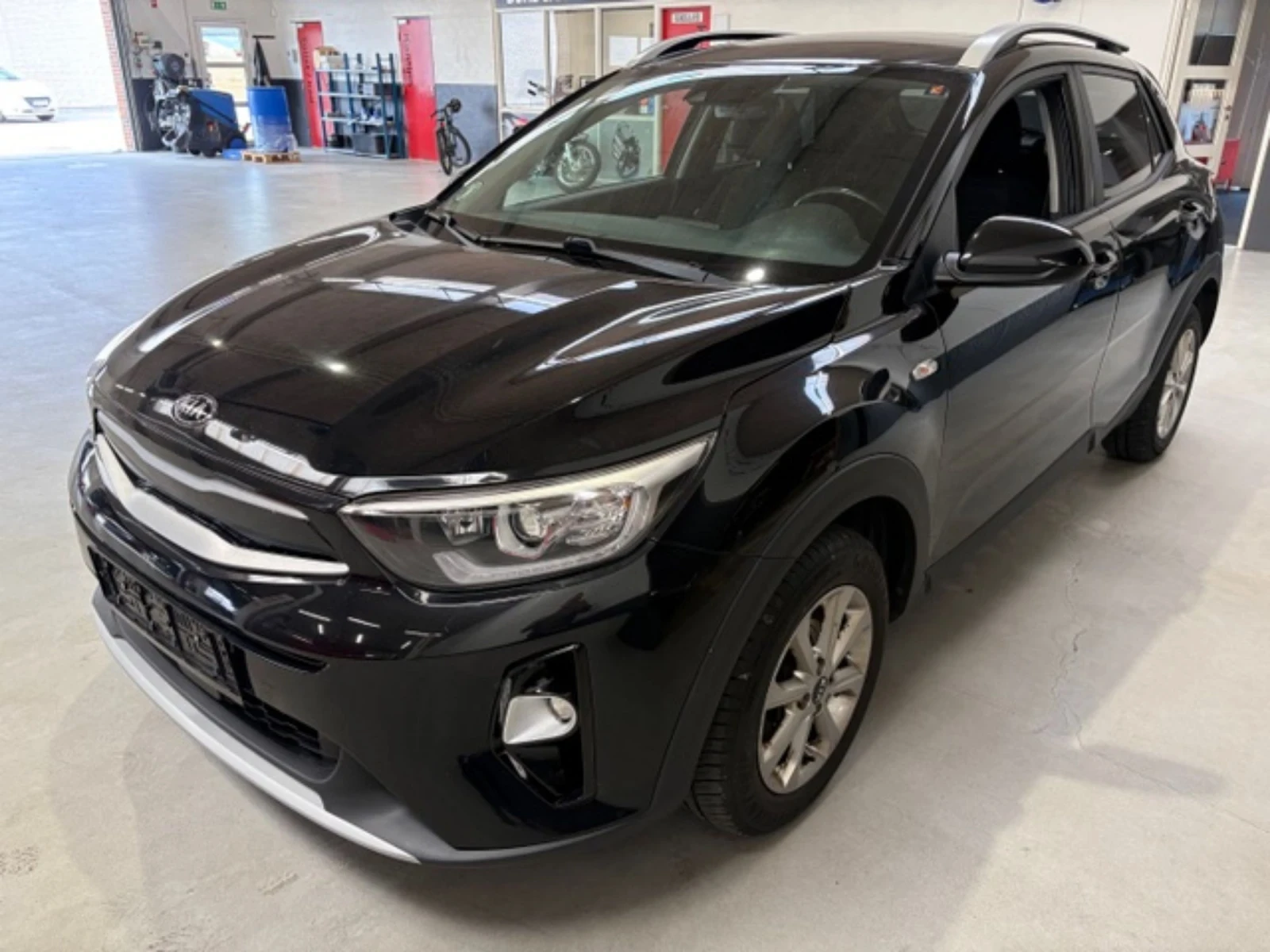 Kia Stonic Advance | 1.4 MPI | EU6 - изображение 3