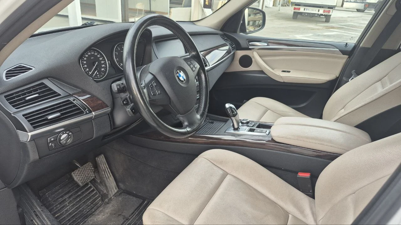 BMW X5 3.5 - изображение 4
