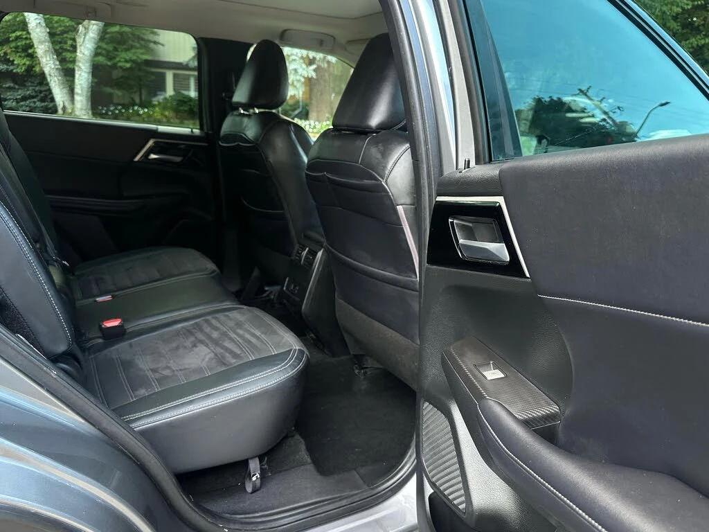 Mitsubishi Outlander *  *    * CARFAX *  | Mobile.bg   11