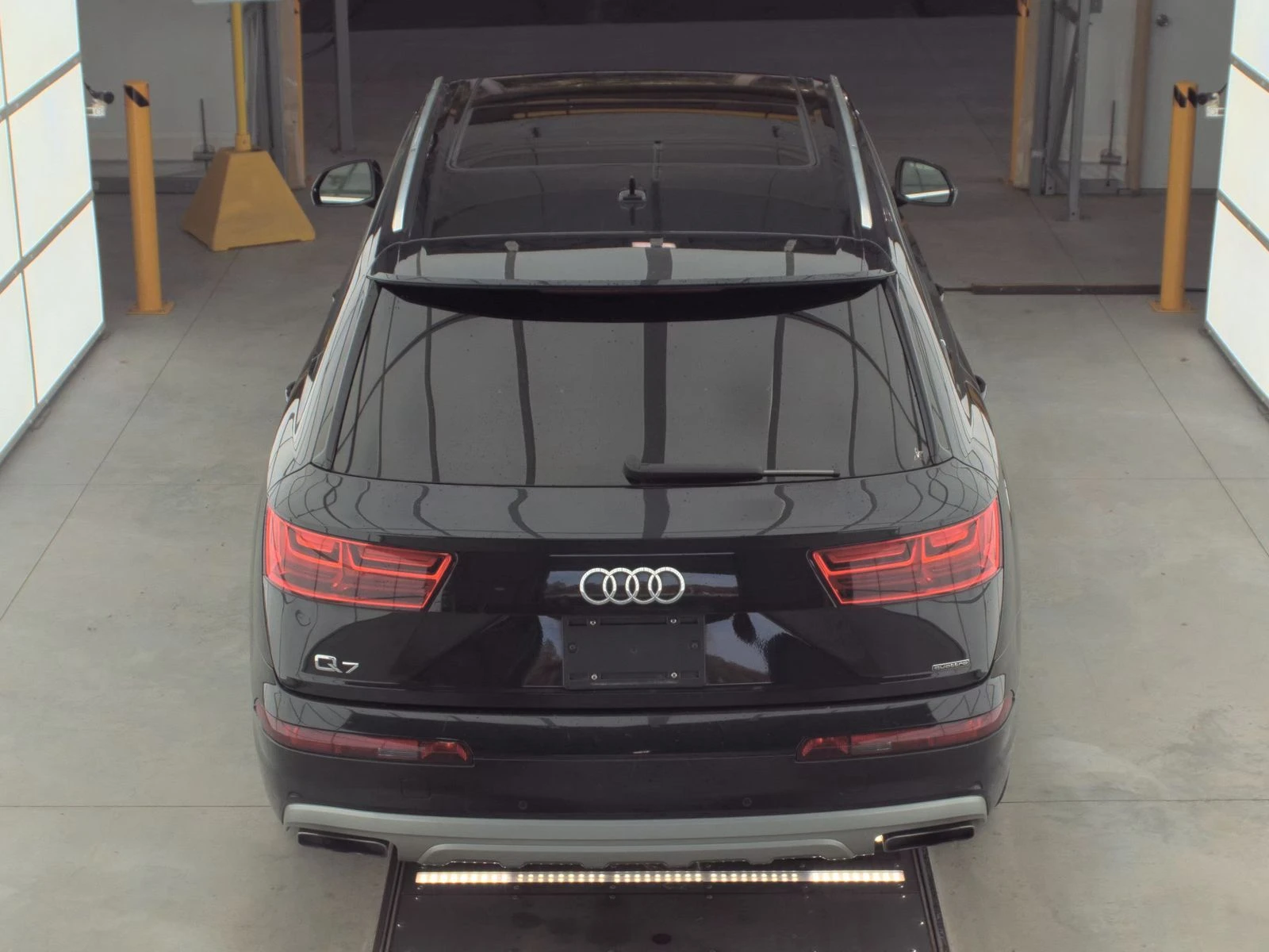 Audi Q7 Premium Plus - изображение 6