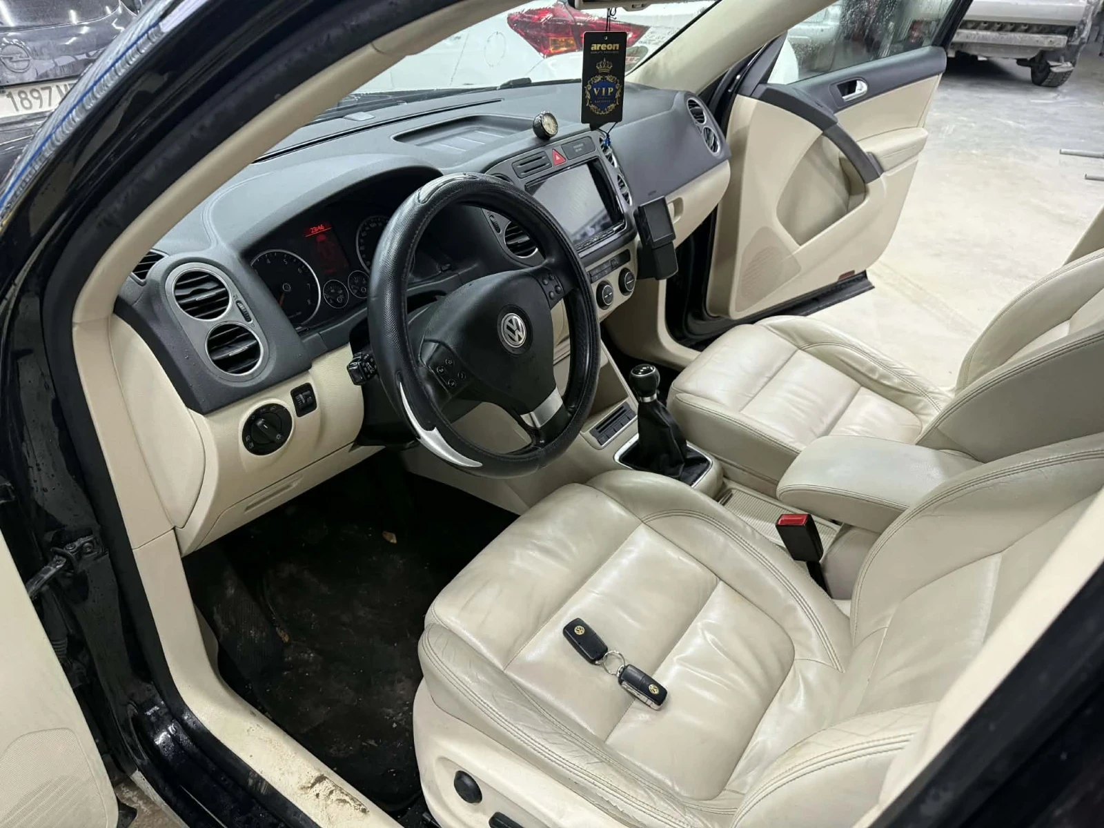 VW Tiguan  - изображение 5